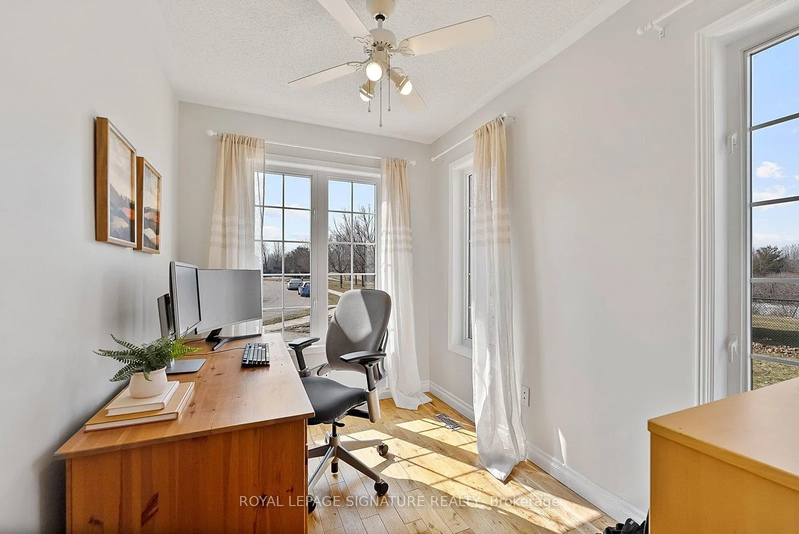 Photo 13 of 46 Baha Crescent, Brampton, Fletcher's Meadow — HOMEH