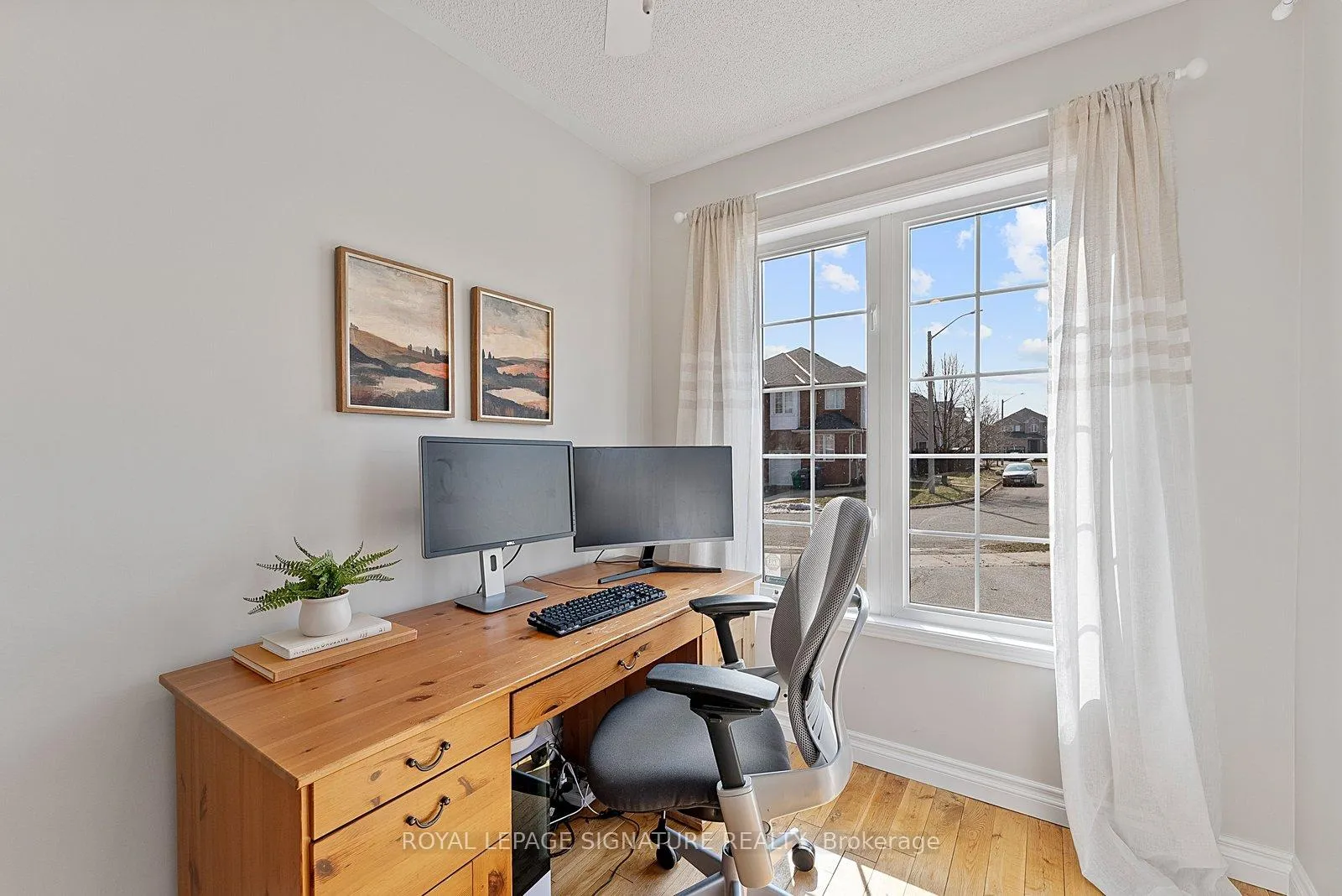 Photo 14 of 46 Baha Crescent, Brampton, Fletcher's Meadow — HOMEH