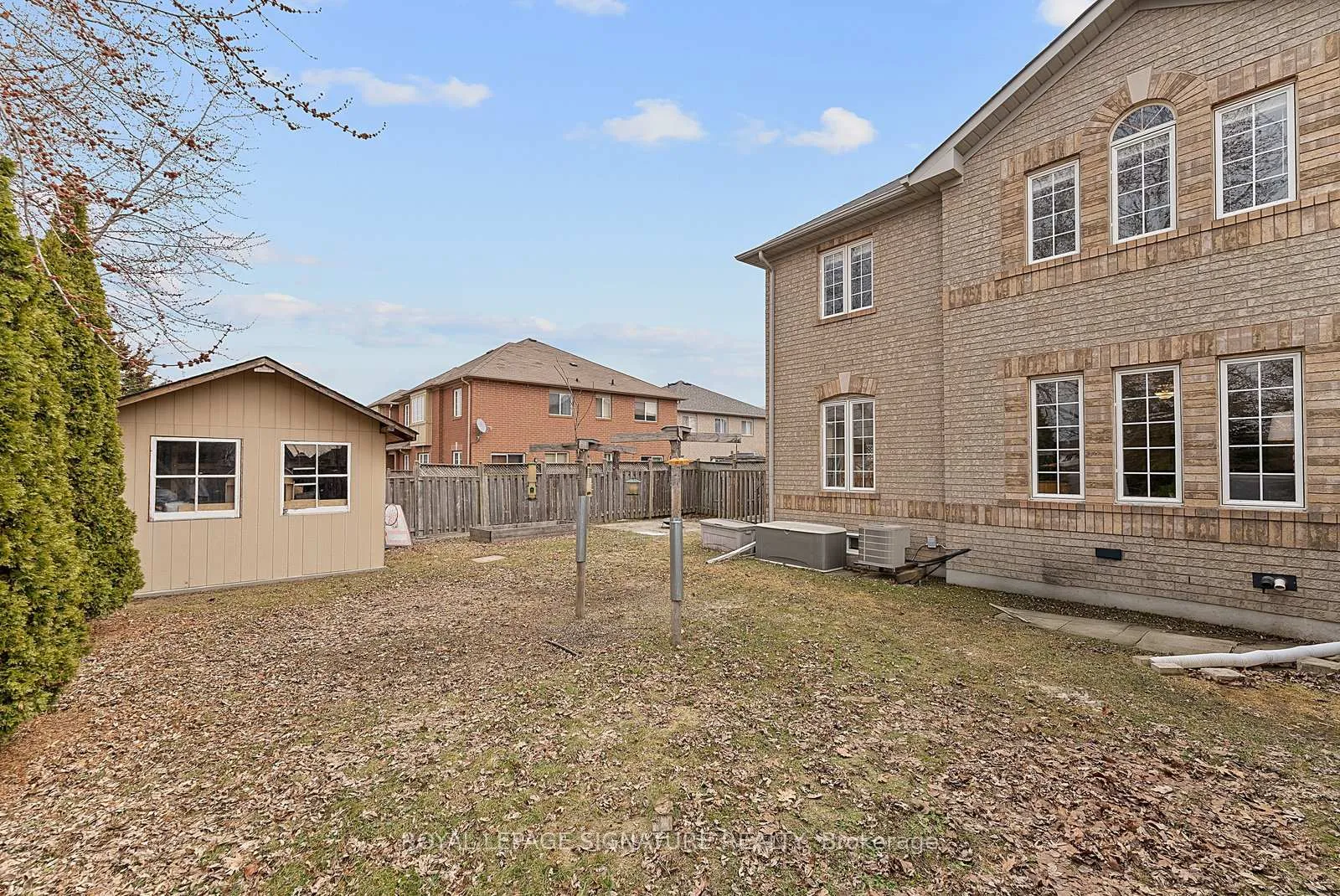 Photo 42 of 46 Baha Crescent, Brampton, Fletcher's Meadow — HOMEH