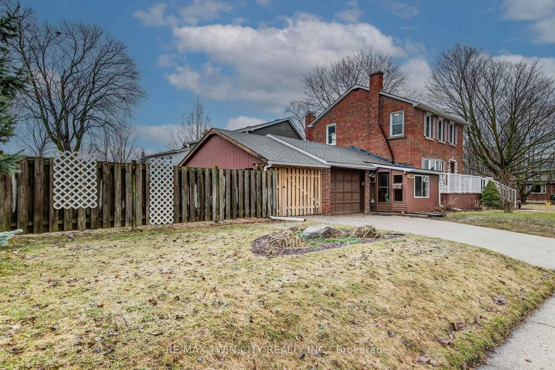 Photo 4 of 483 Ephraim Street, Waterloo — HOMEH