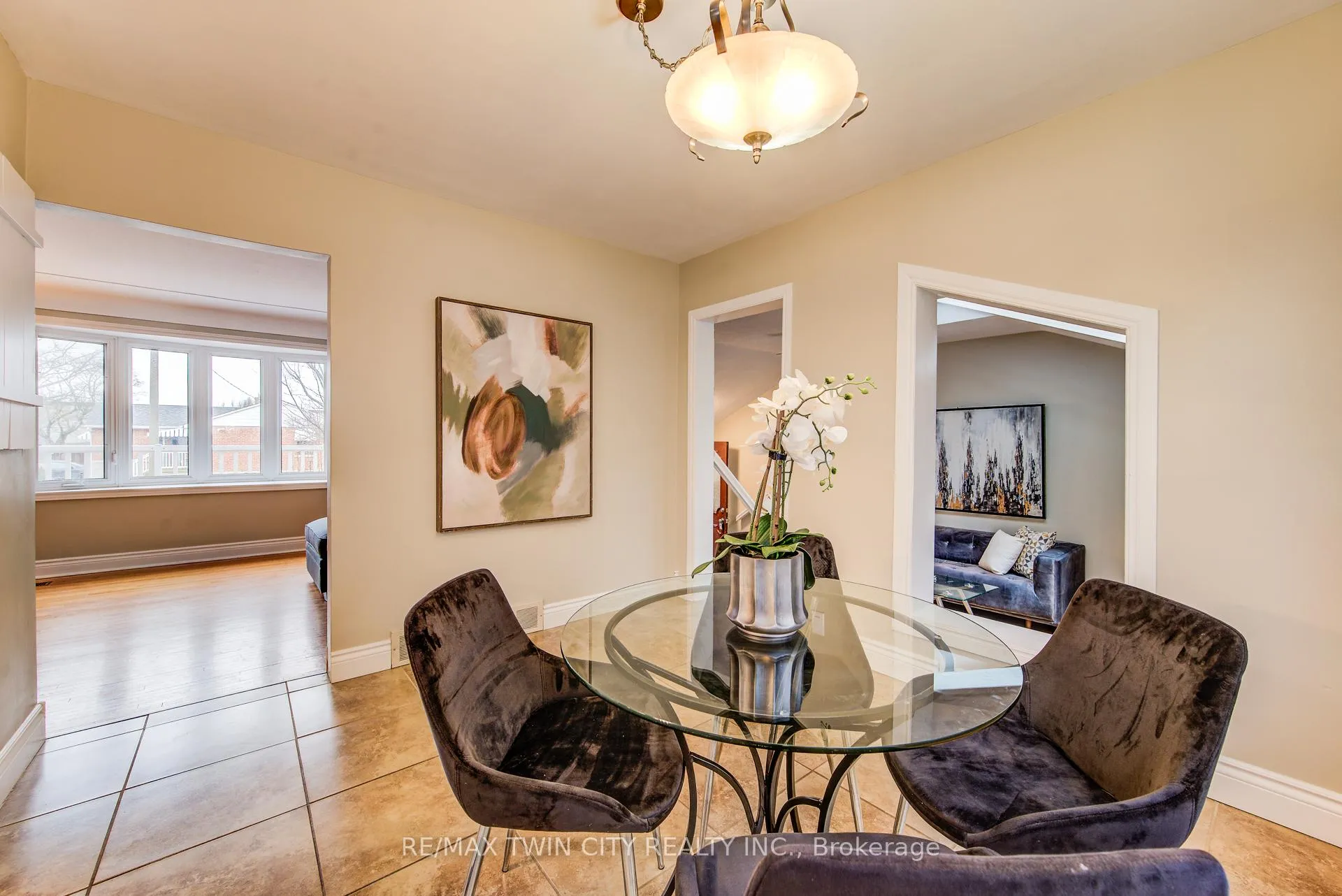 Photo 16 of 483 Ephraim Street, Waterloo — HOMEH