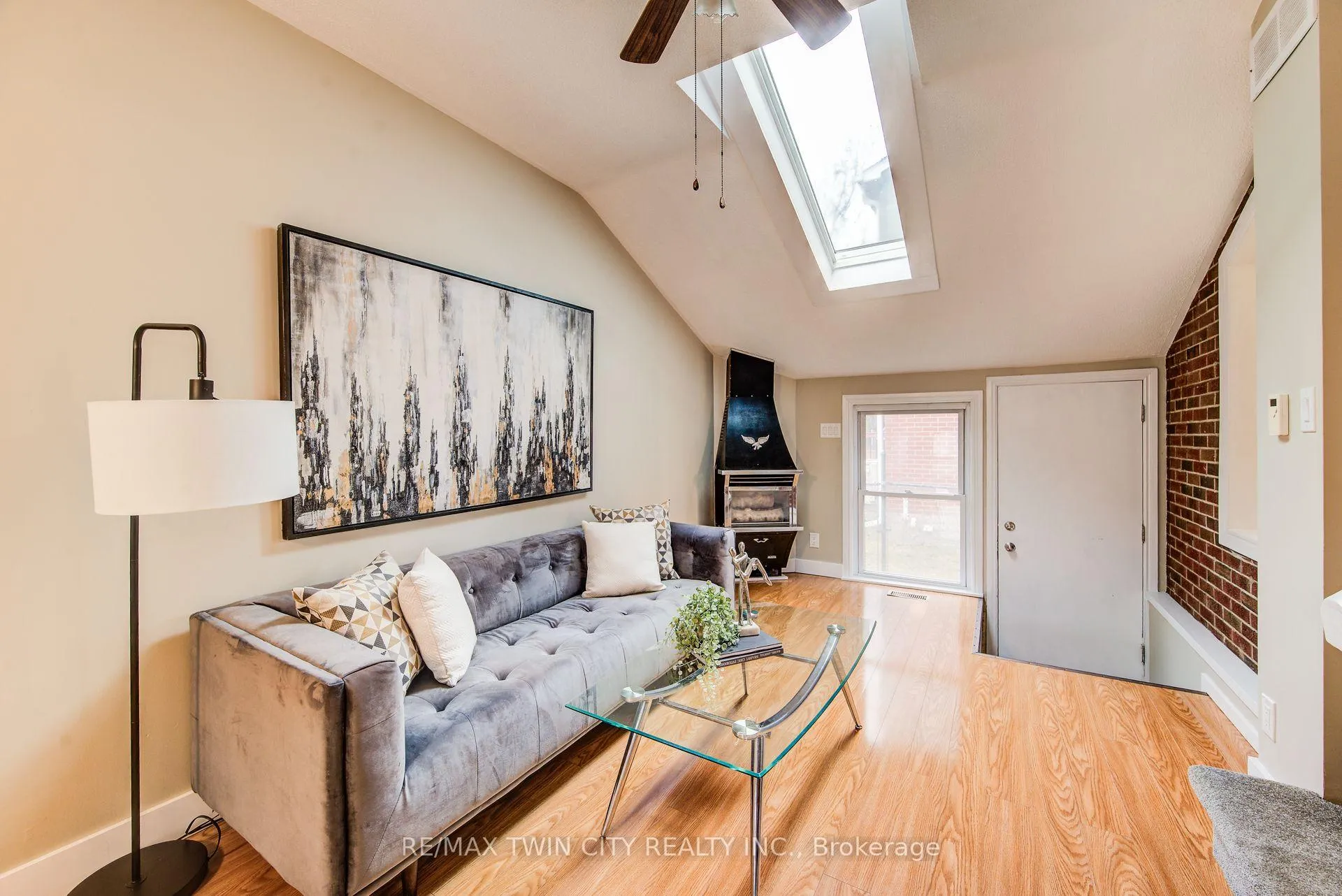 Photo 22 of 483 Ephraim Street, Waterloo — HOMEH
