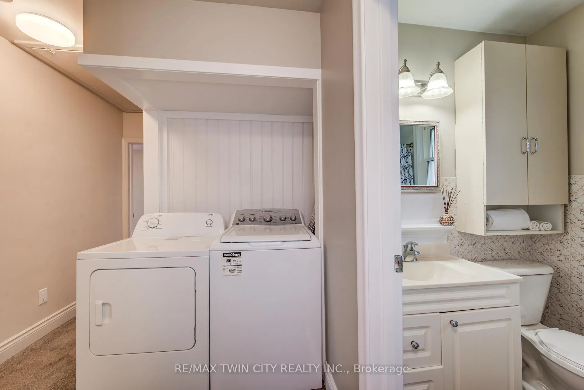 Photo 27 of 483 Ephraim Street, Waterloo — HOMEH