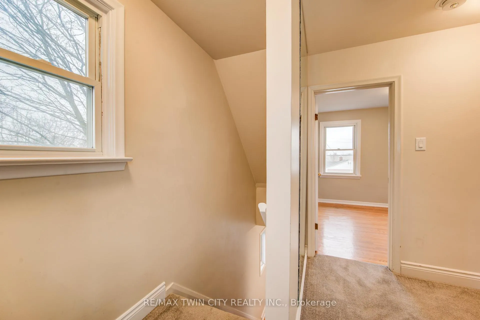 Photo 28 of 483 Ephraim Street, Waterloo — HOMEH