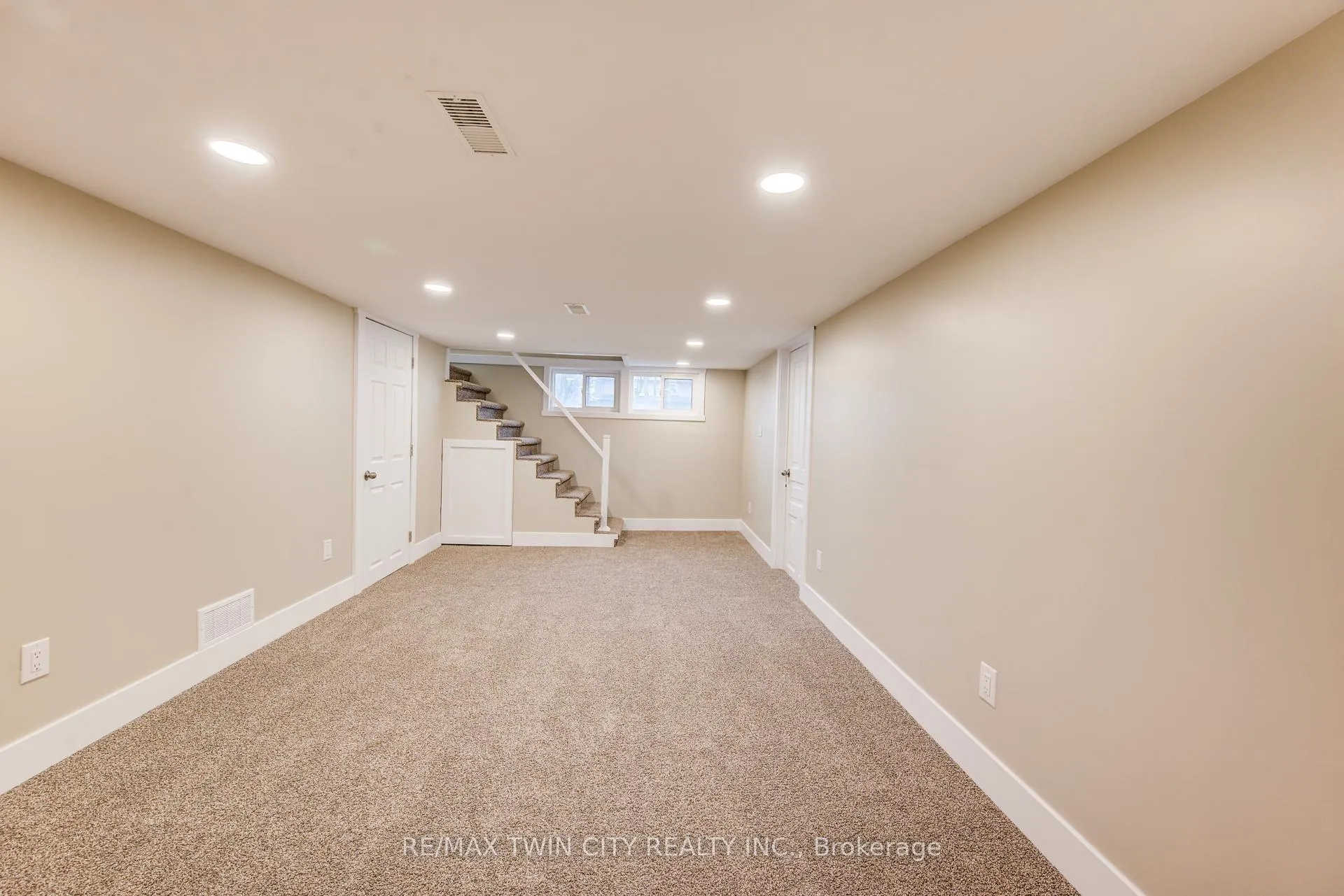 Photo 39 of 483 Ephraim Street, Waterloo — HOMEH