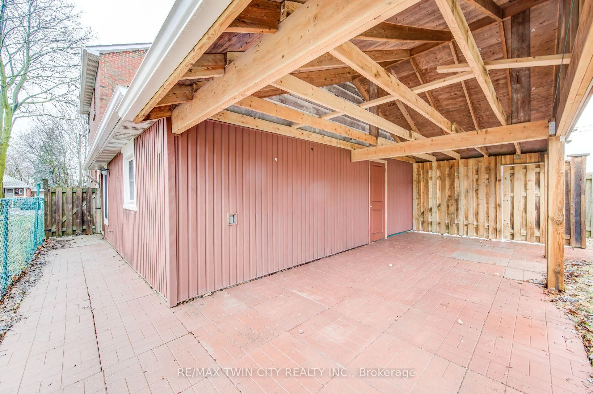 Photo 43 of 483 Ephraim Street, Waterloo — HOMEH