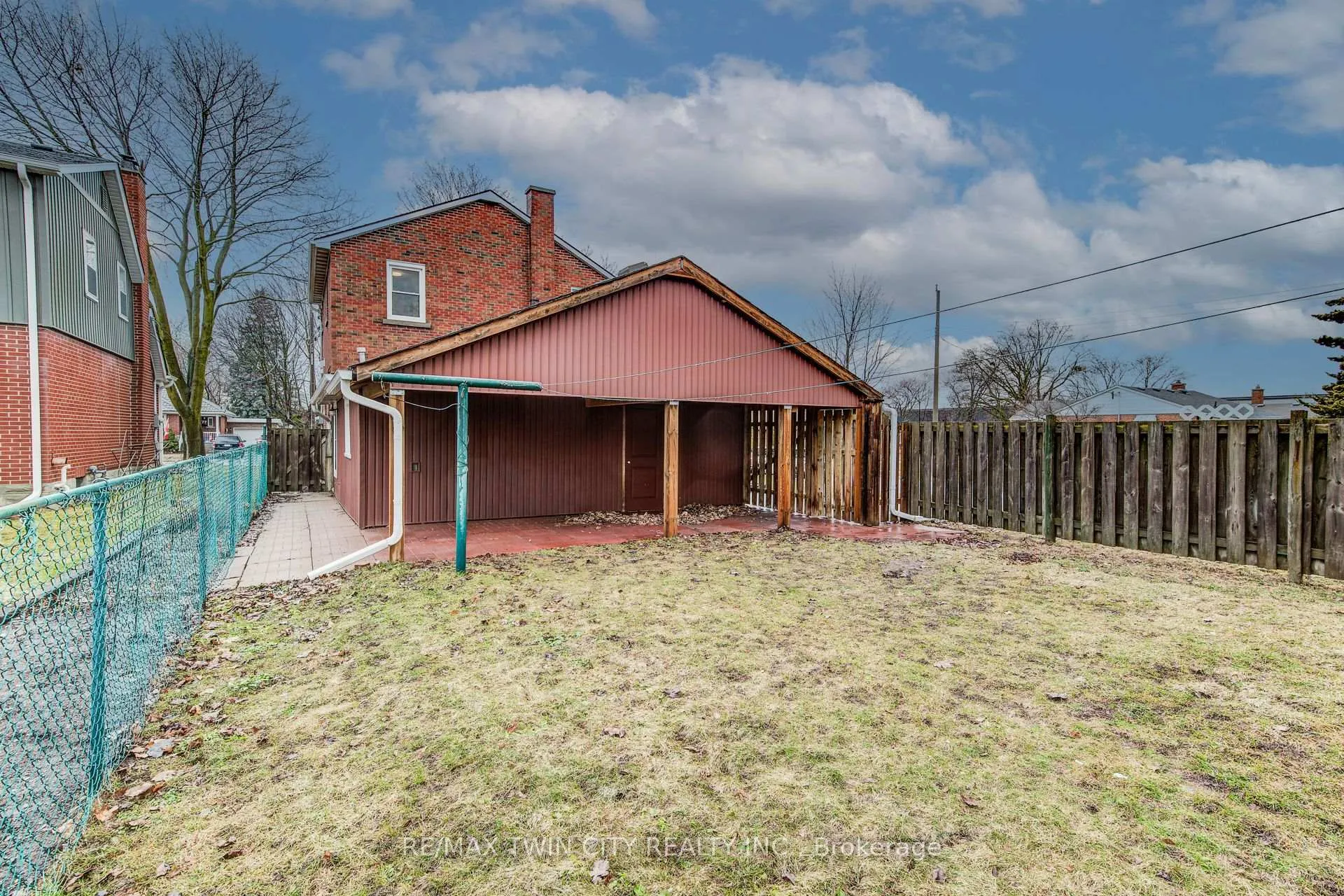 Photo 47 of 483 Ephraim Street, Waterloo — HOMEH
