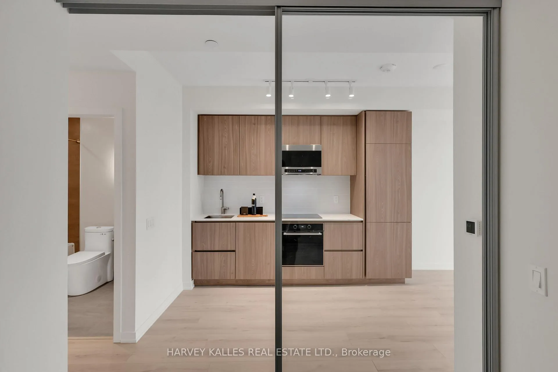 Photo 9 of Unit 2811S, 110 Broadway Avenue, Toronto, Mount Pleasant West — HOMEH