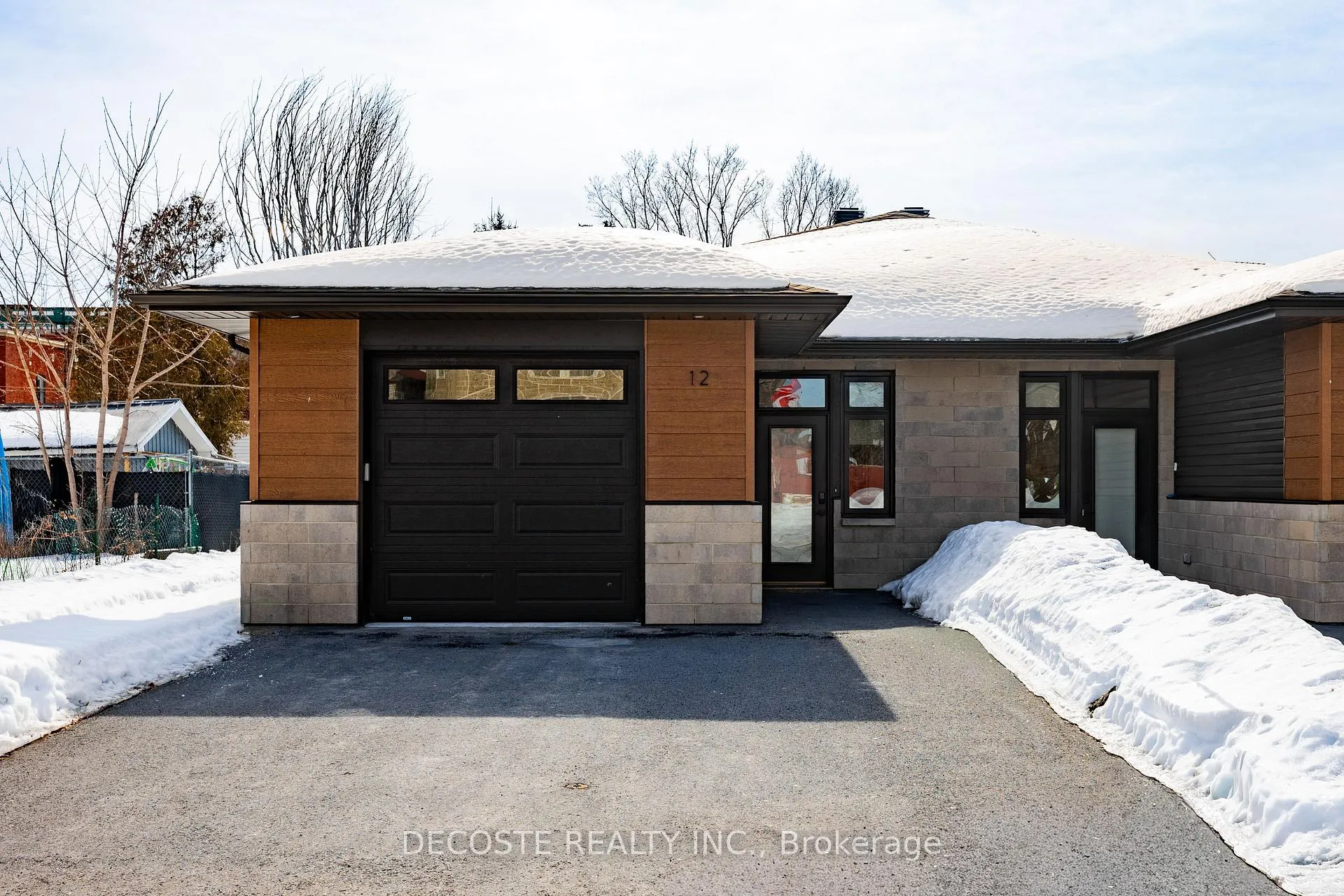 Photo 1 of 12 Elgin Street W, North Glengarry, Alexandria — HOMEH