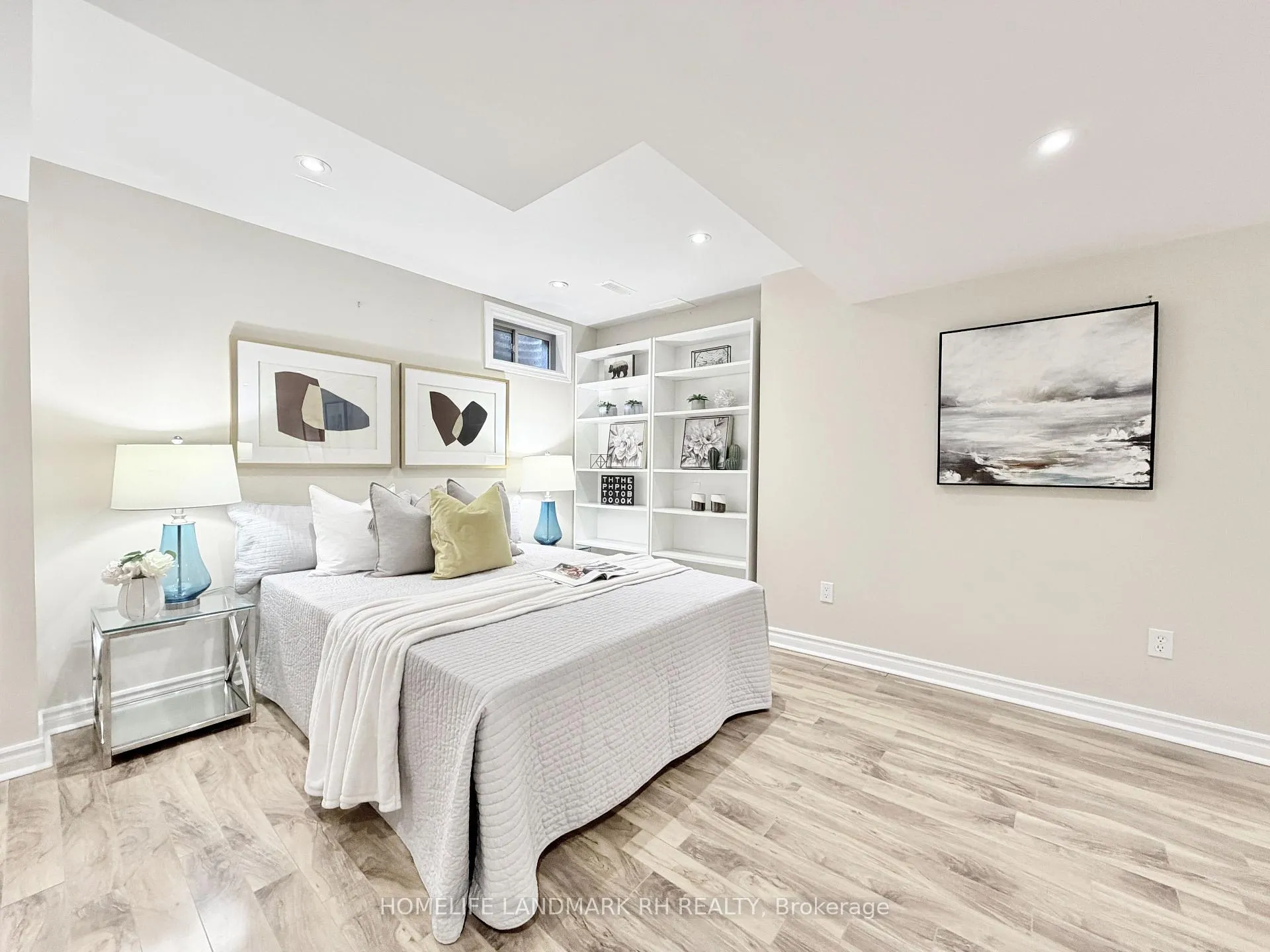 Photo 13 of 50 Primeau Drive, Aurora, Aurora Grove — HOMEH