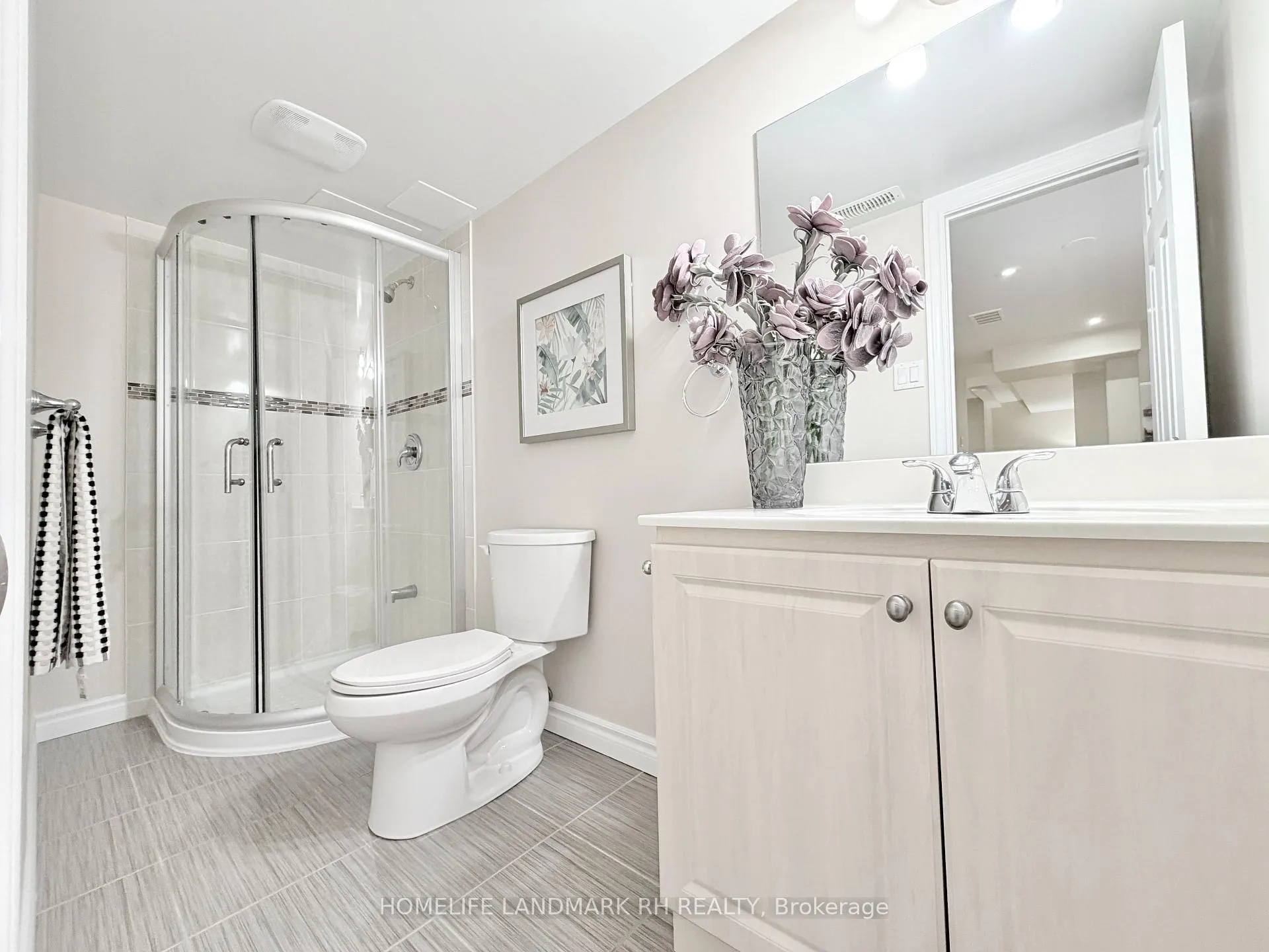Photo 14 of 50 Primeau Drive, Aurora, Aurora Grove — HOMEH