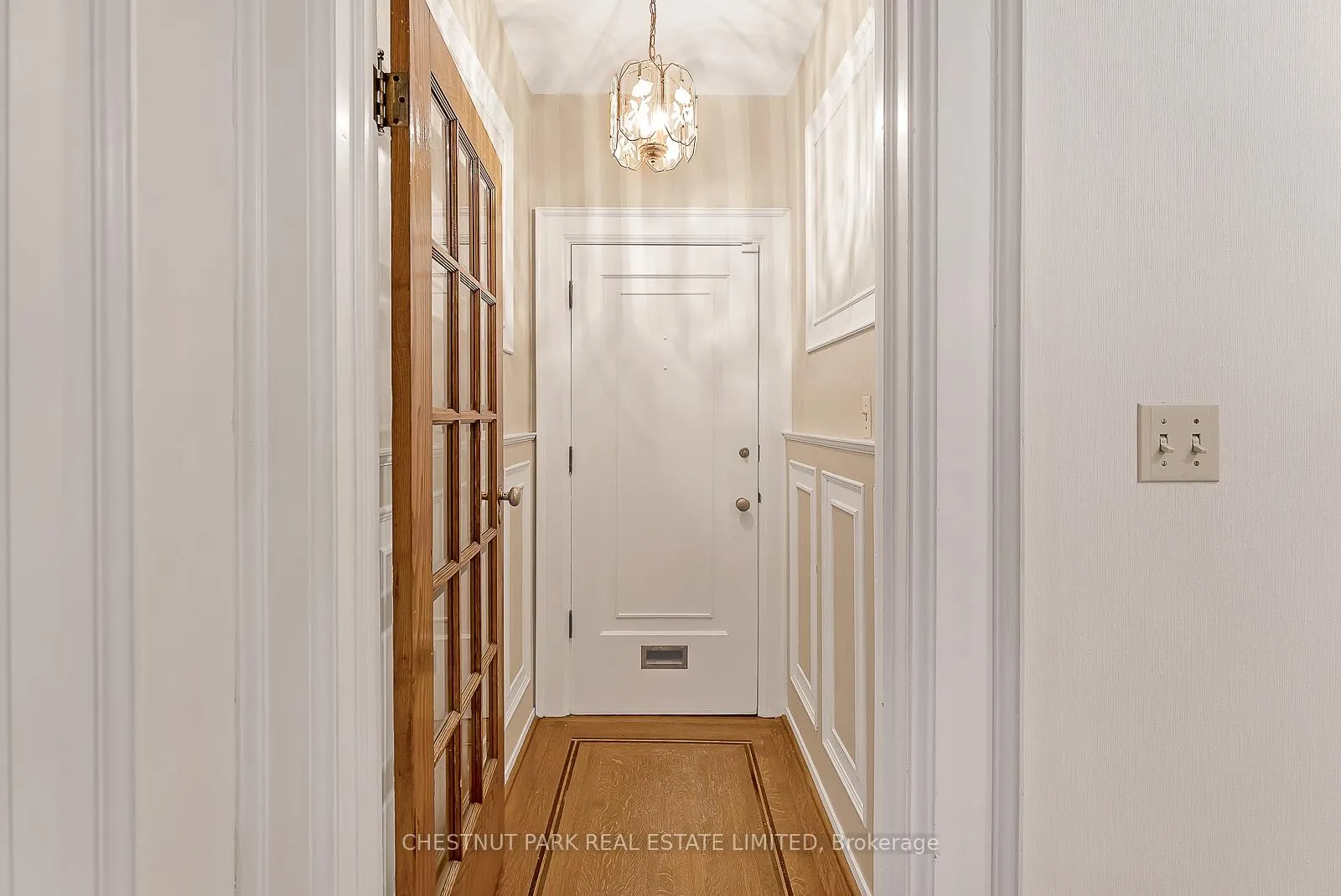 Photo 3 of Unit Main, 108 Rosedale Heights Drive, Toronto, Rosedale-Moore Park — HOMEH
