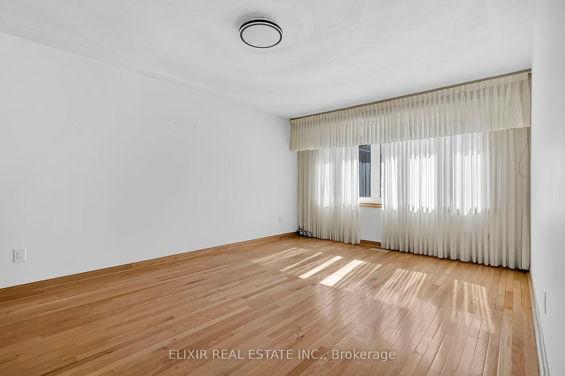 Photo 8 of 246 Thaler Avenue, Kitchener — HOMEH