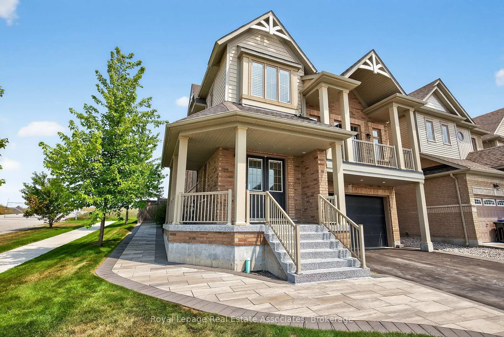 Photo 2 of 113 Sutcliffe Way, New Tecumseth, Rural New Tecumseth — HOMEH