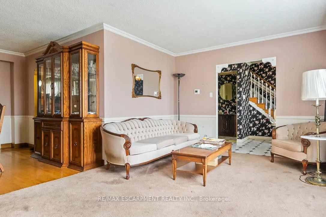 Photo 10 of 7 Delverton Place, North York, Don Valley Village — HOMEH