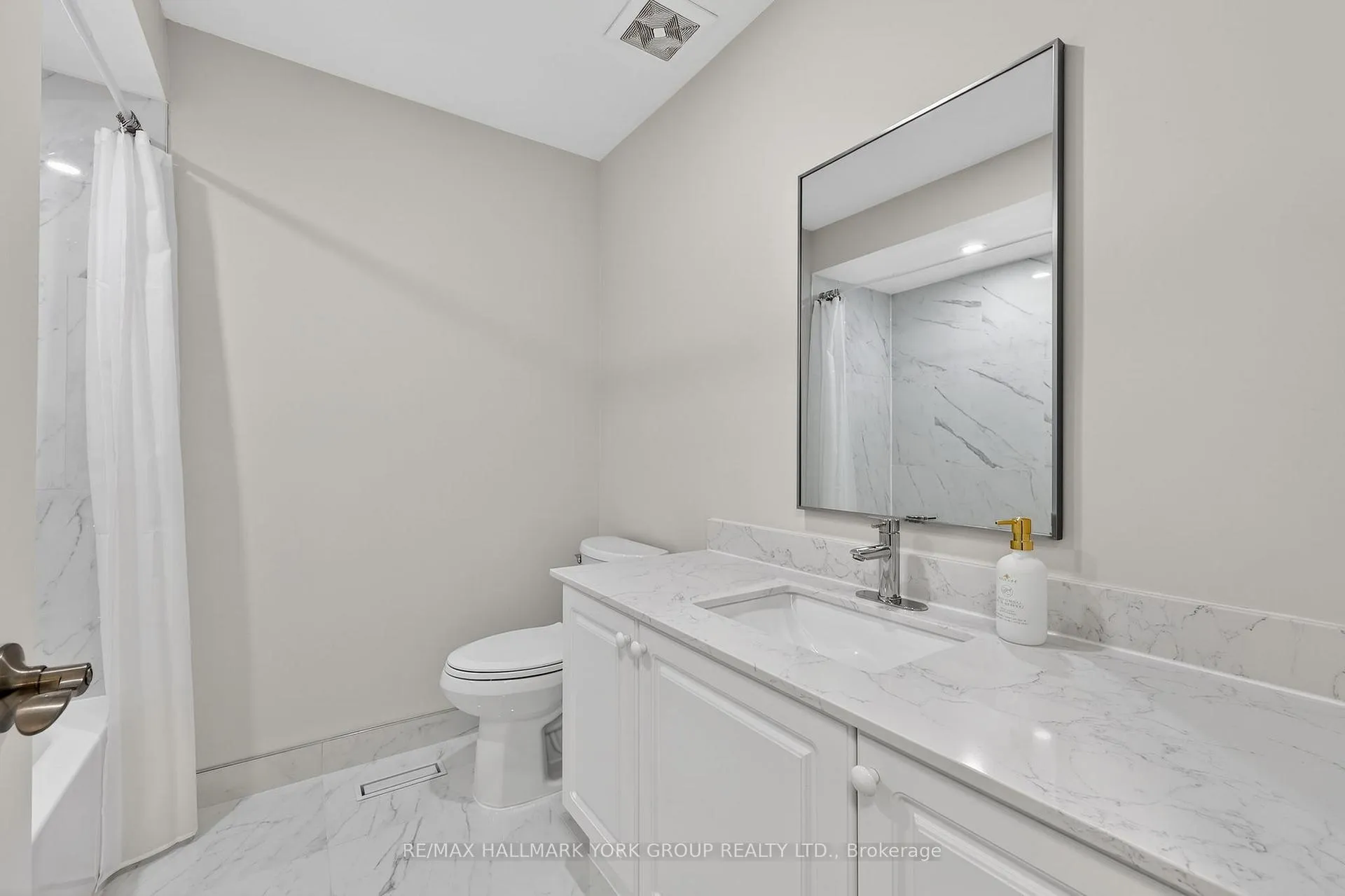 Photo 13 of 1166 Andrade Lane, Innisfil, Alcona — HOMEH