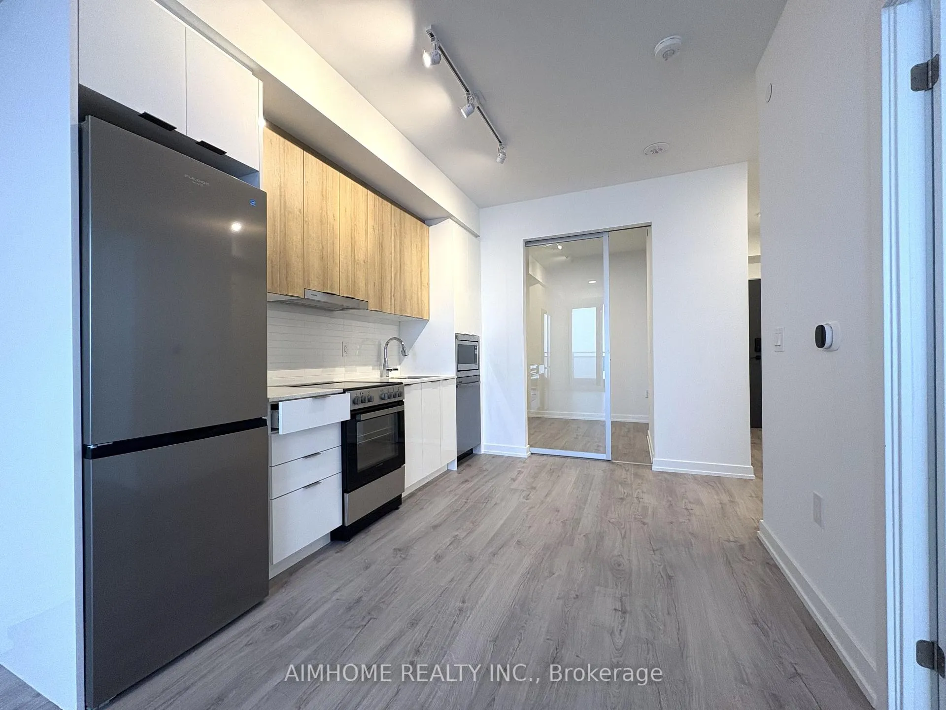 Photo 4 of Unit B-1608, 9751 Markham Road, Markham, Greensborough — HOMEH