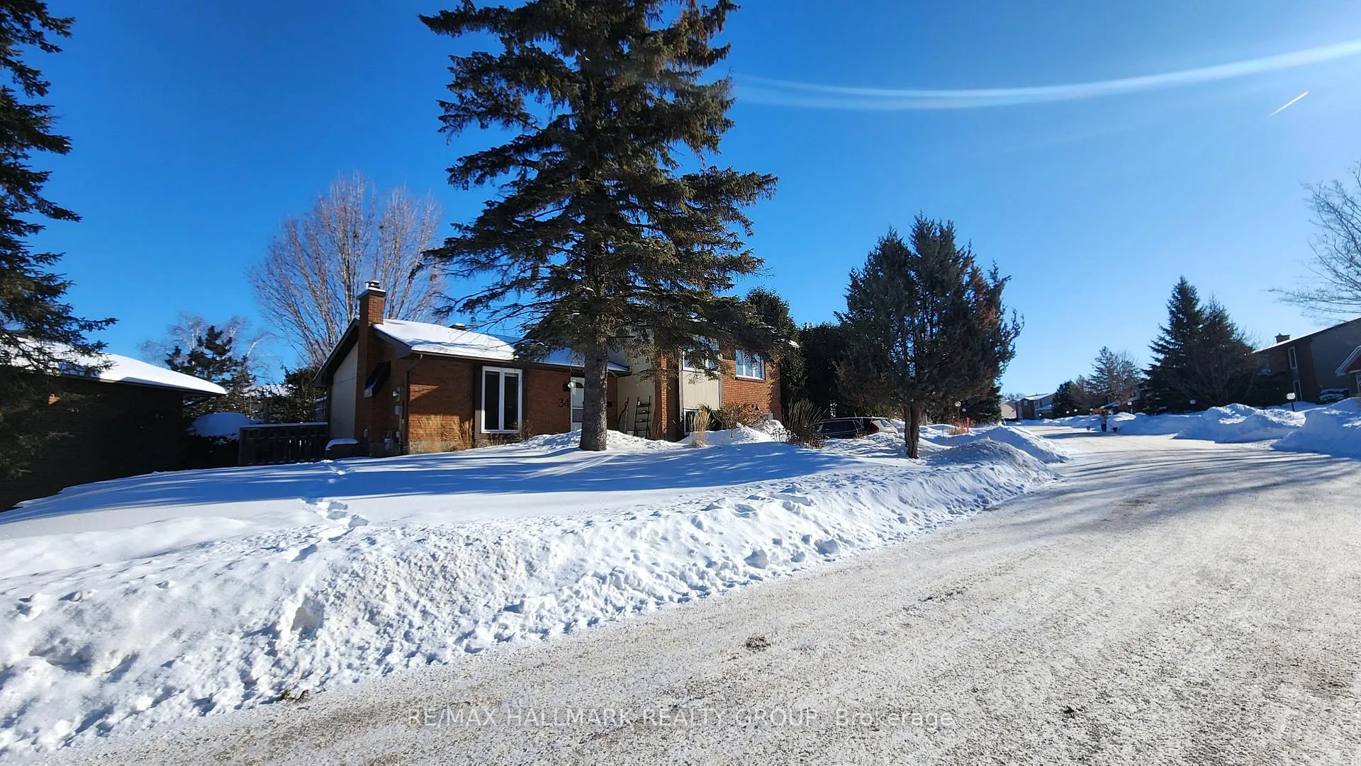 Photo 1 of 34 Nanook Crescent, Ottawa, Kanata - Katimavik — HOMEH