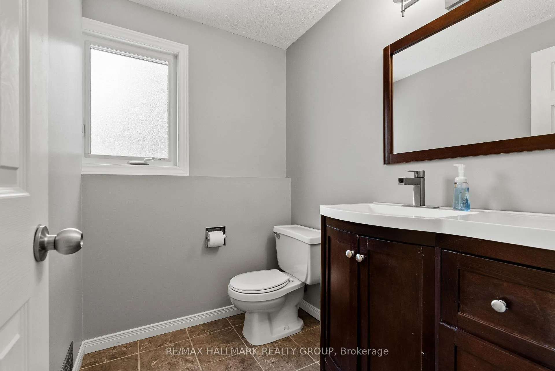 Photo 33 of 34 Nanook Crescent, Ottawa, Kanata - Katimavik — HOMEH