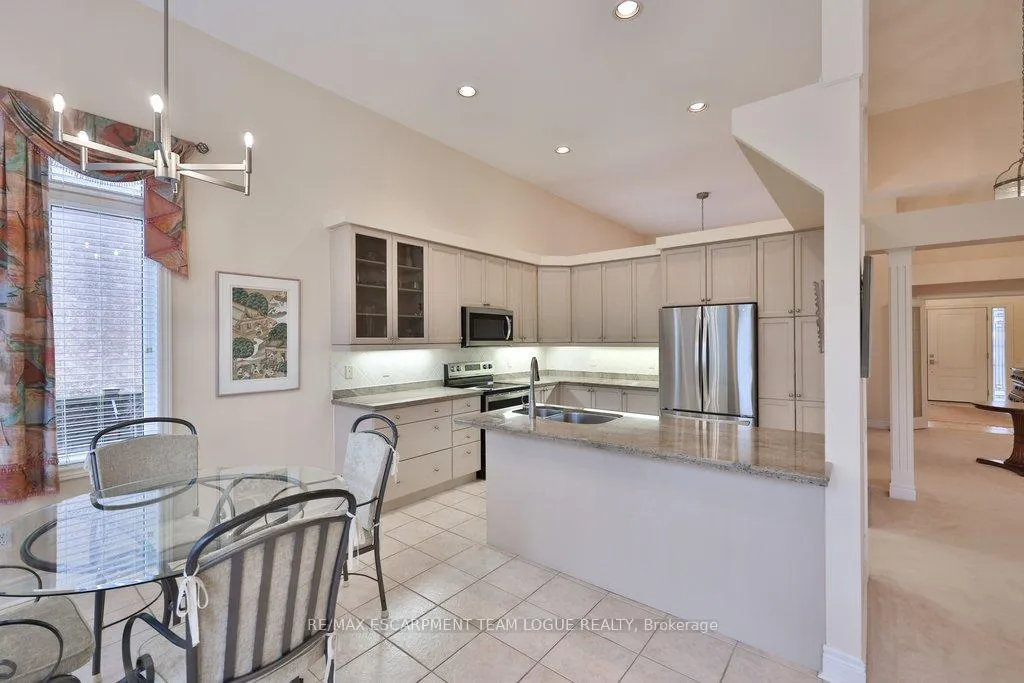 Photo 18 of 2213 Snead Road, Burlington, Rose — HOMEH