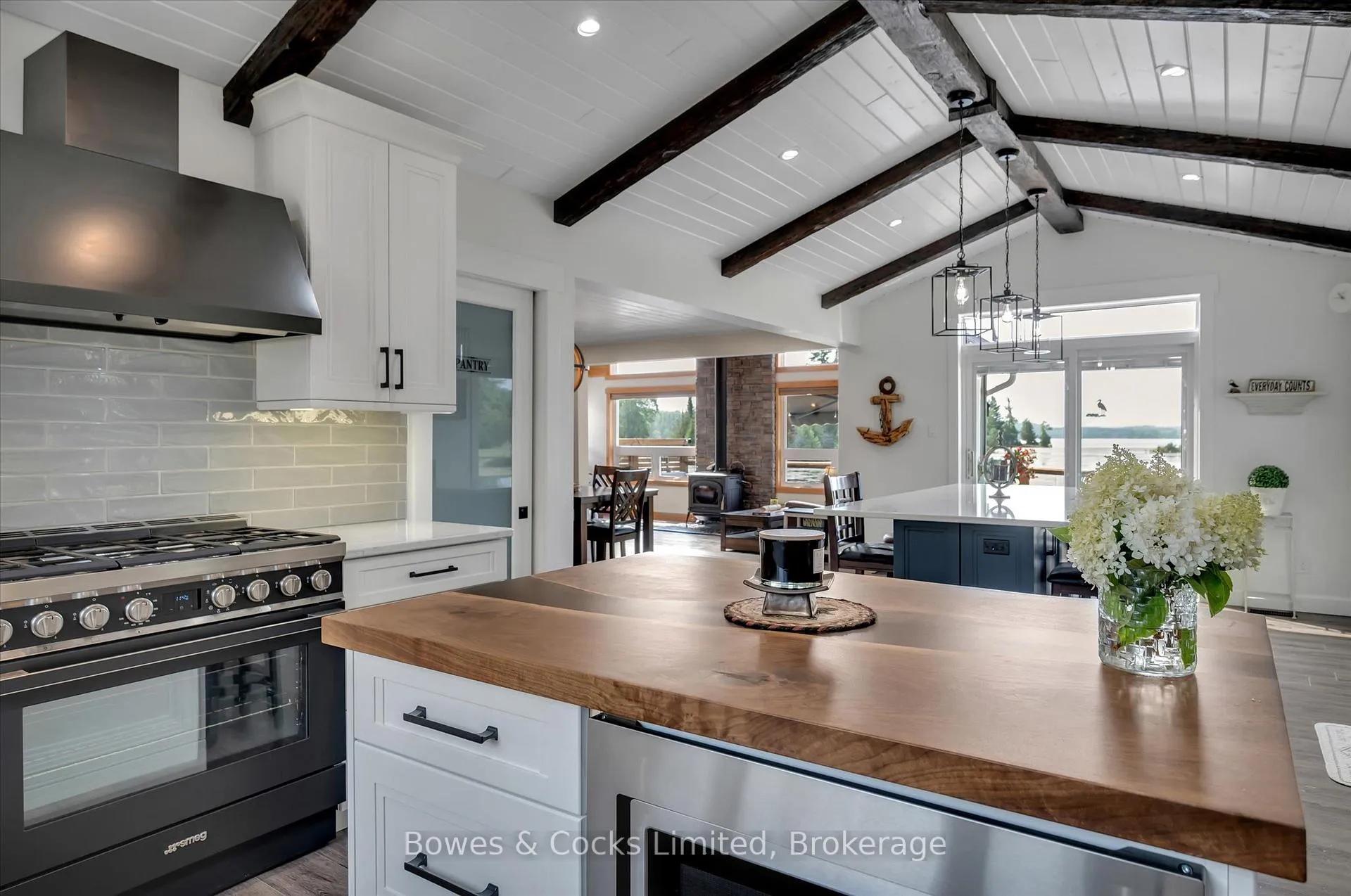 Photo 10 of 2151 Little Chipmunk Road, Douro-Dummer — HOMEH