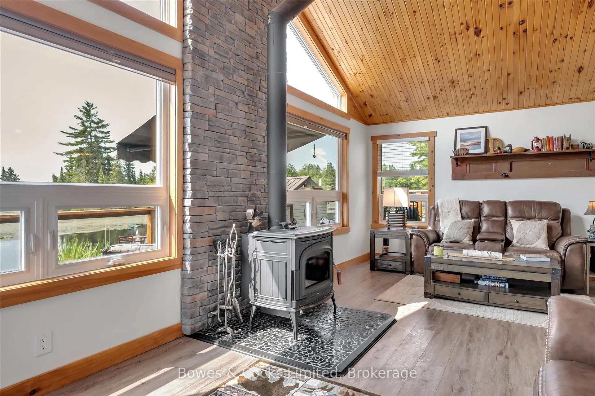 Photo 20 of 2151 Little Chipmunk Road, Douro-Dummer — HOMEH