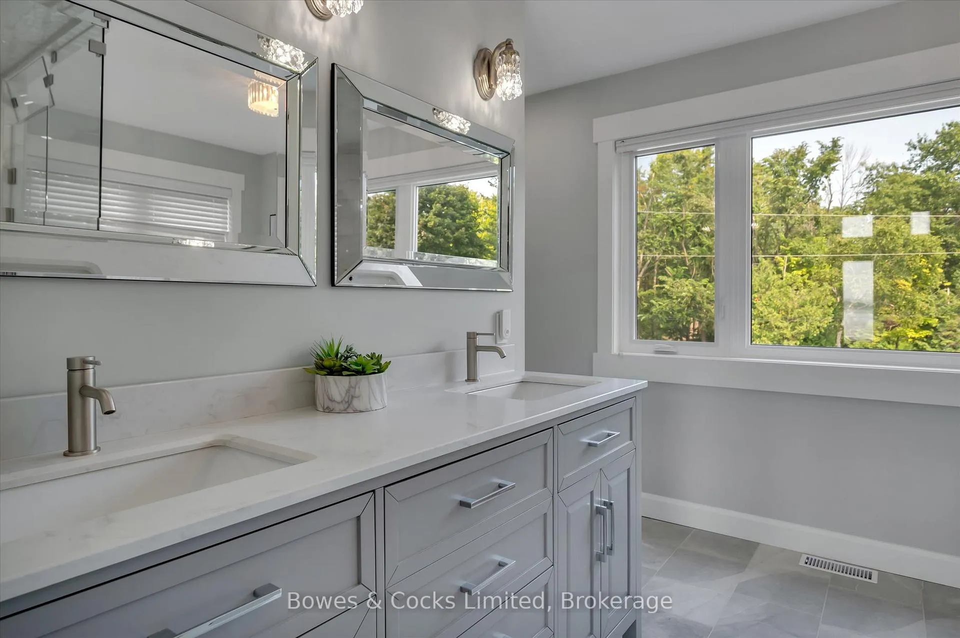 Photo 25 of 2151 Little Chipmunk Road, Douro-Dummer — HOMEH