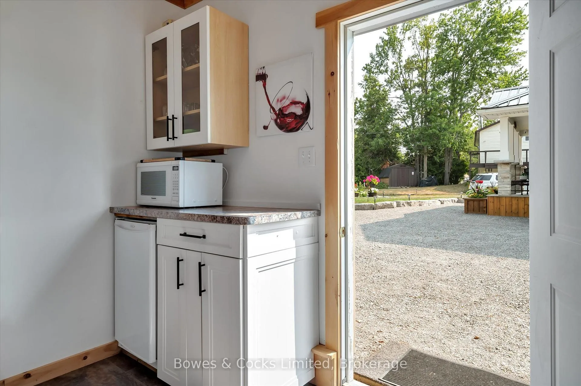 Photo 34 of 2151 Little Chipmunk Road, Douro-Dummer — HOMEH