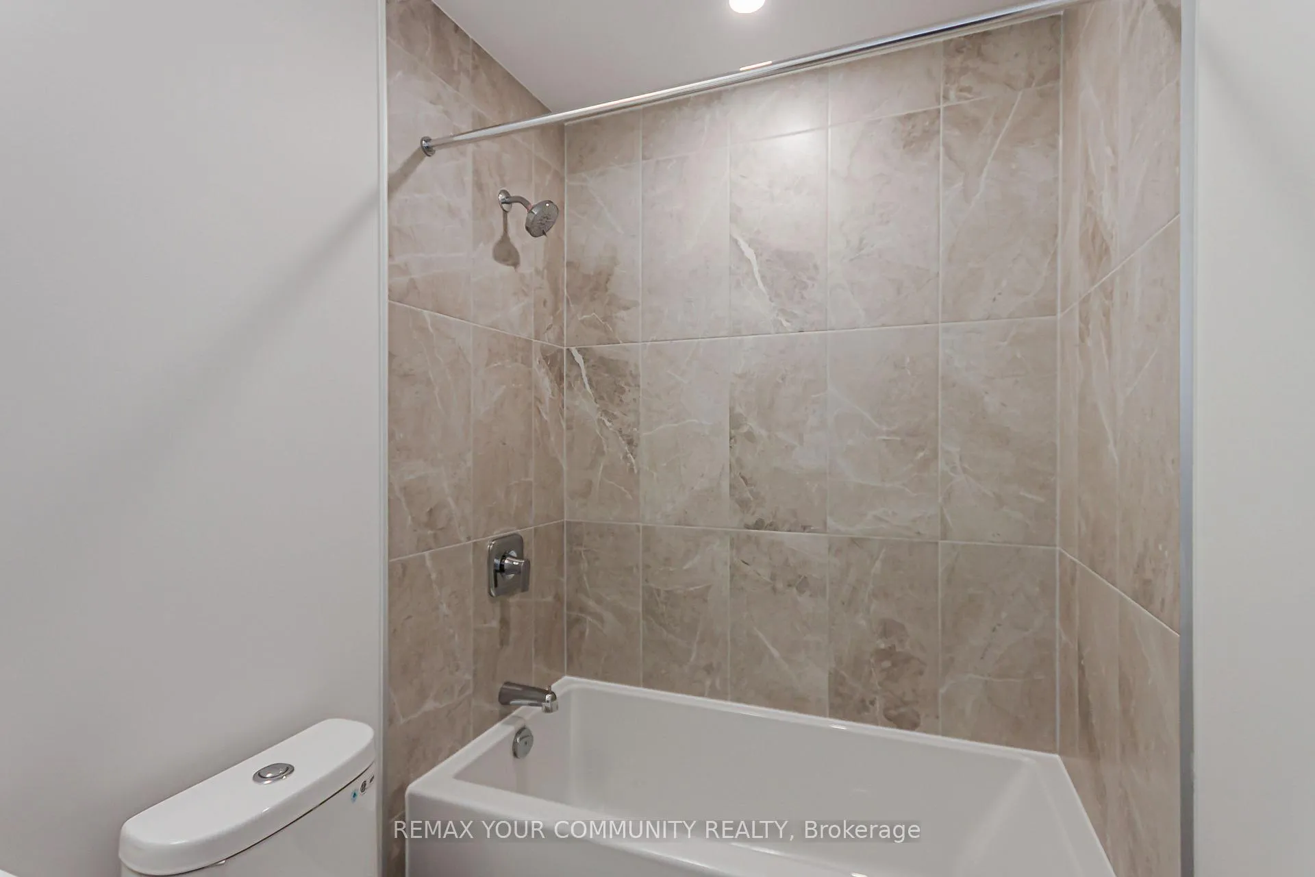 Photo 4 of Unit 208, 500 Plains Road E, Burlington, LaSalle — HOMEH