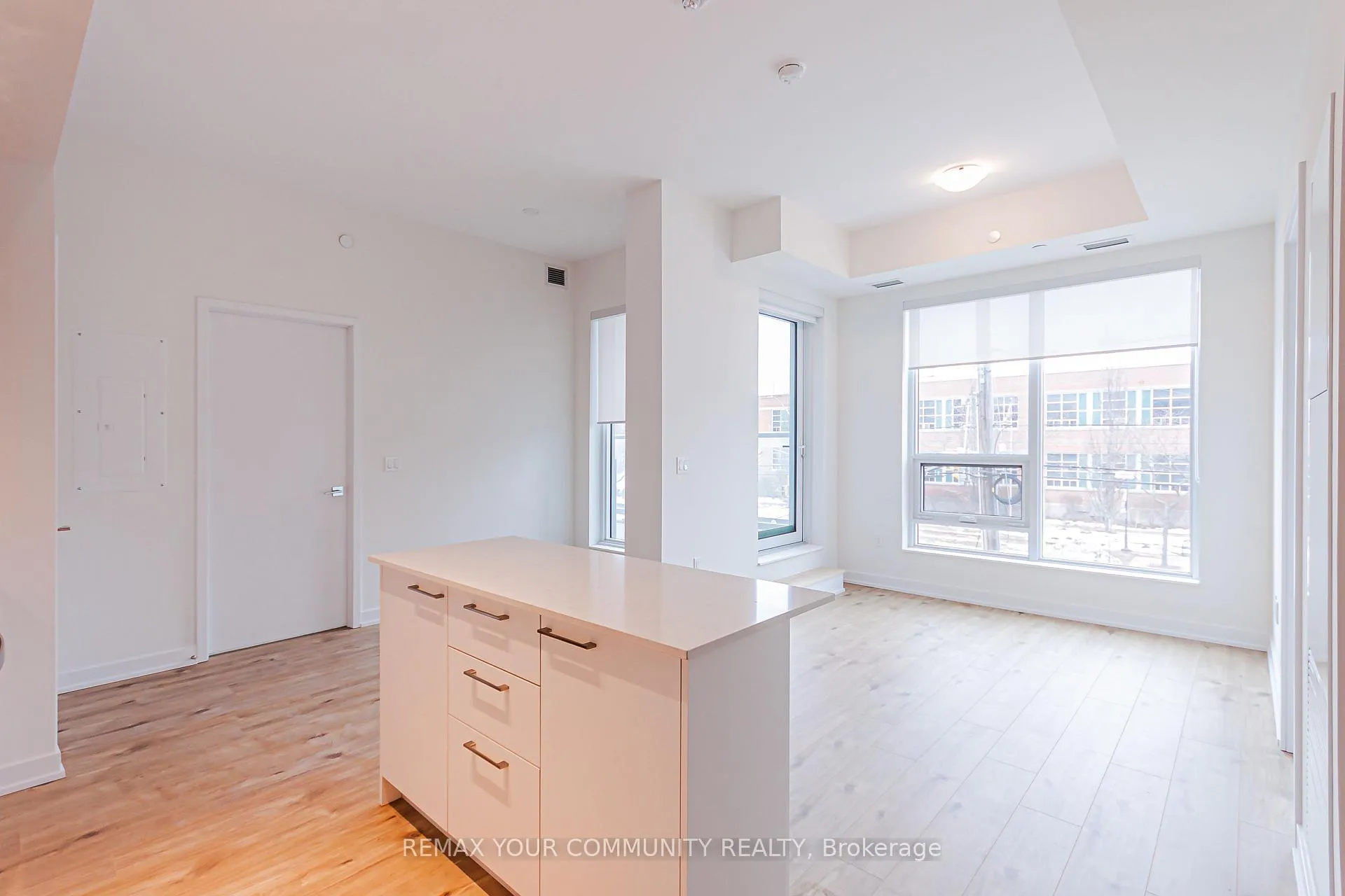 Photo 6 of Unit 208, 500 Plains Road E, Burlington, LaSalle — HOMEH