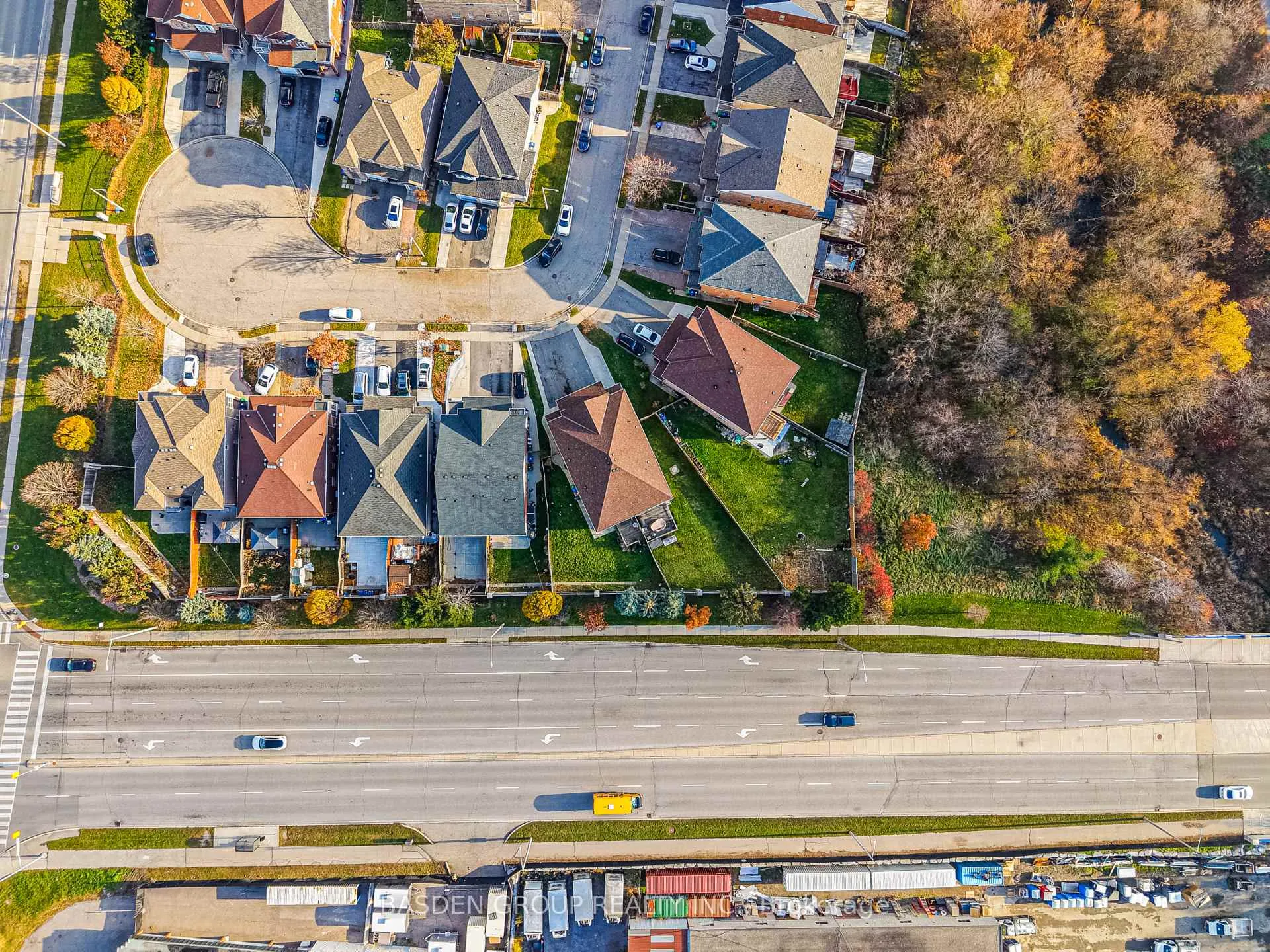 Photo 3 of 101 Eastview Gate, Brampton, Bram East — HOMEH