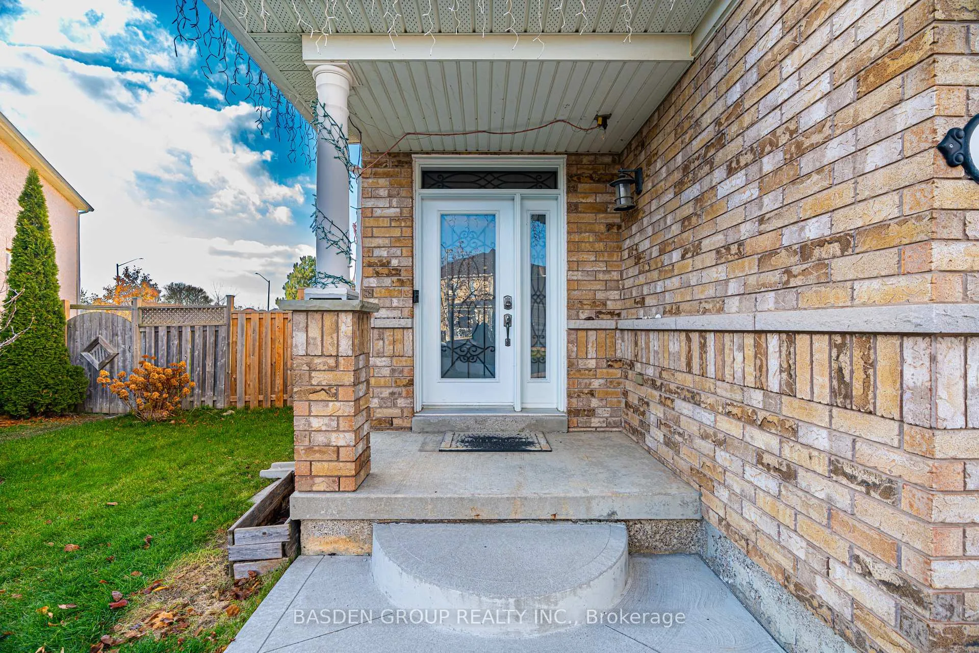 Photo 7 of 101 Eastview Gate, Brampton, Bram East — HOMEH