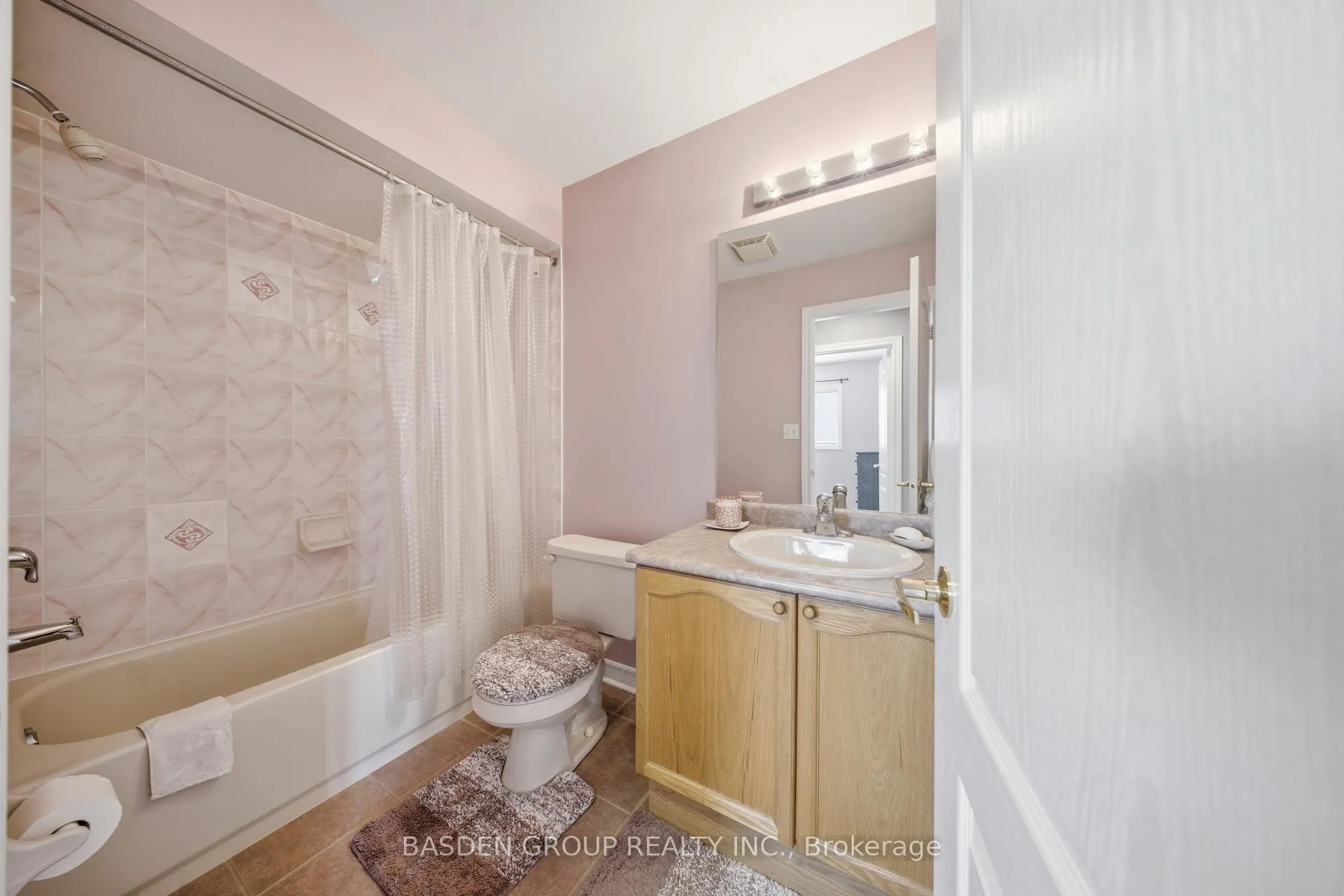 Photo 20 of 101 Eastview Gate, Brampton, Bram East — HOMEH