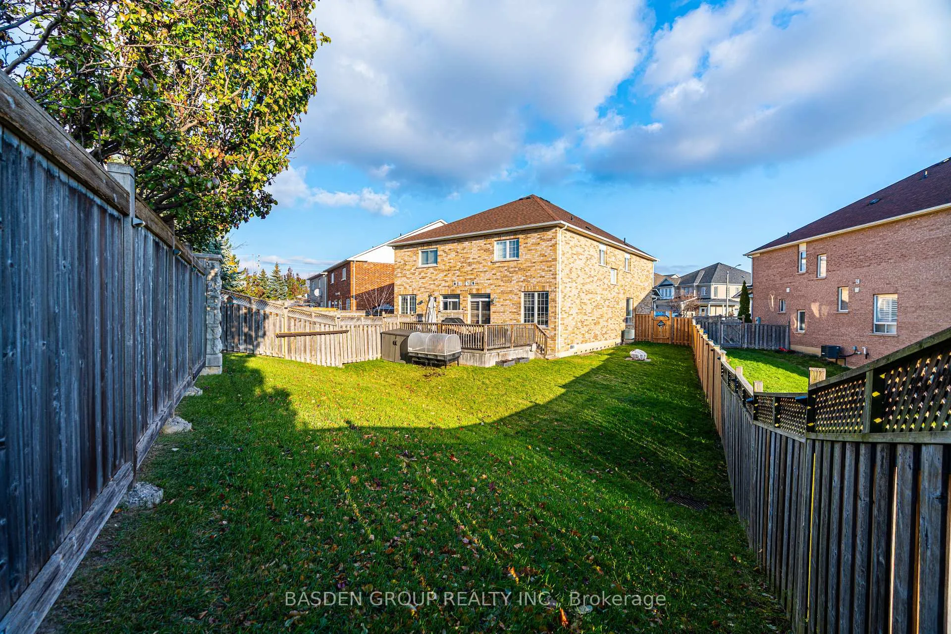 Photo 37 of 101 Eastview Gate, Brampton, Bram East — HOMEH