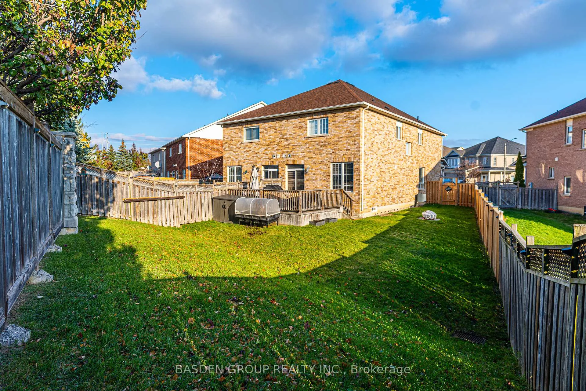 Photo 38 of 101 Eastview Gate, Brampton, Bram East — HOMEH