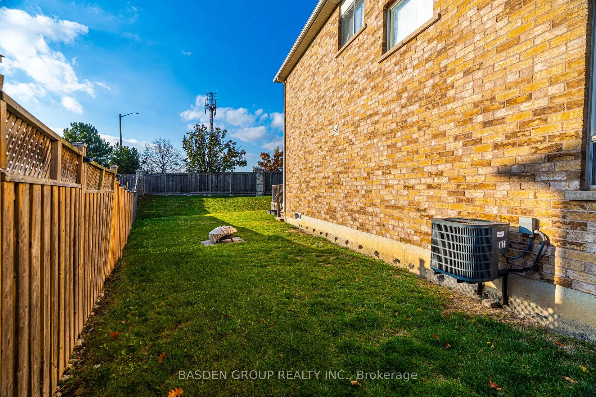 Photo 43 of 101 Eastview Gate, Brampton, Bram East — HOMEH