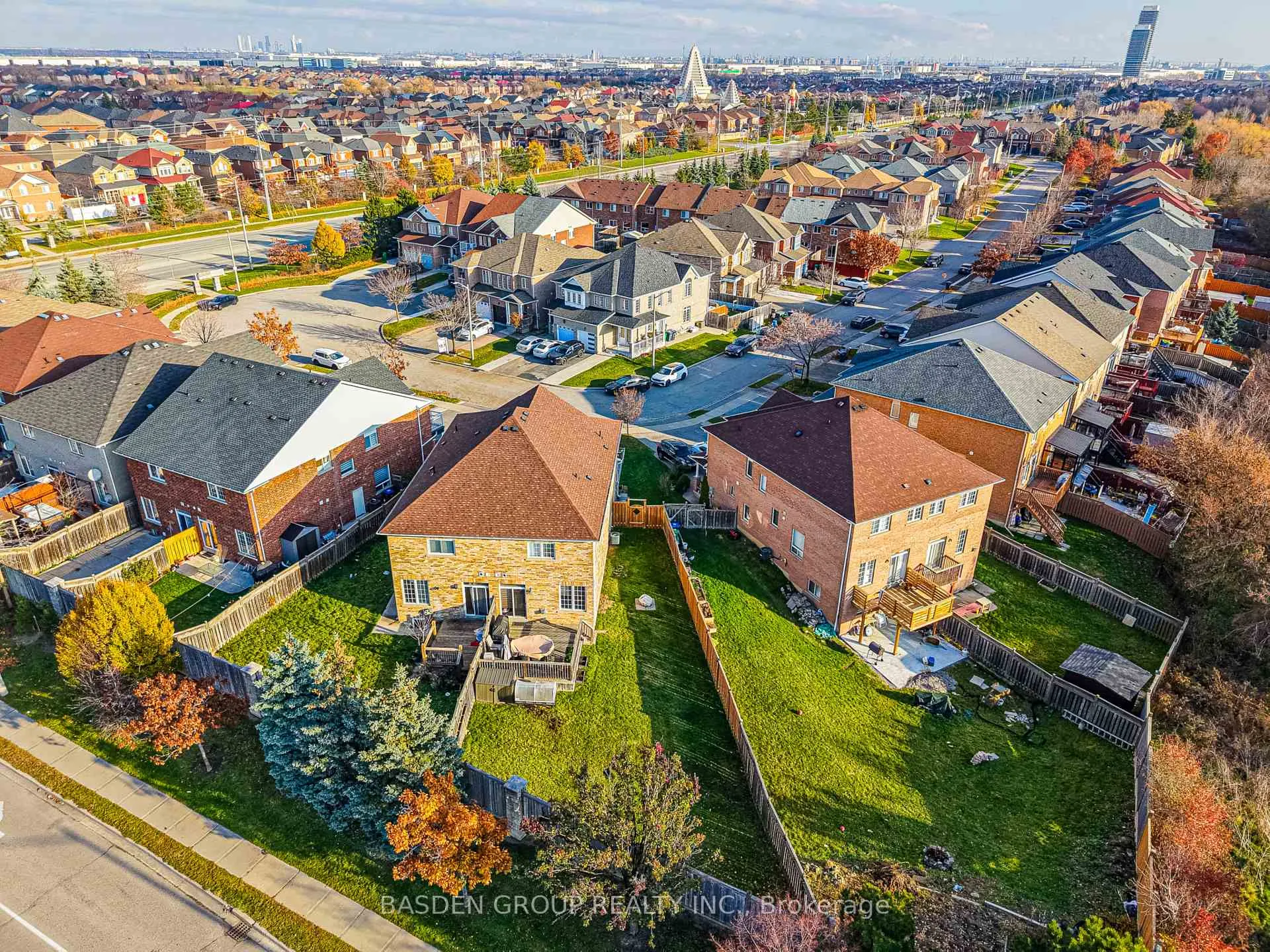 Photo 47 of 101 Eastview Gate, Brampton, Bram East — HOMEH