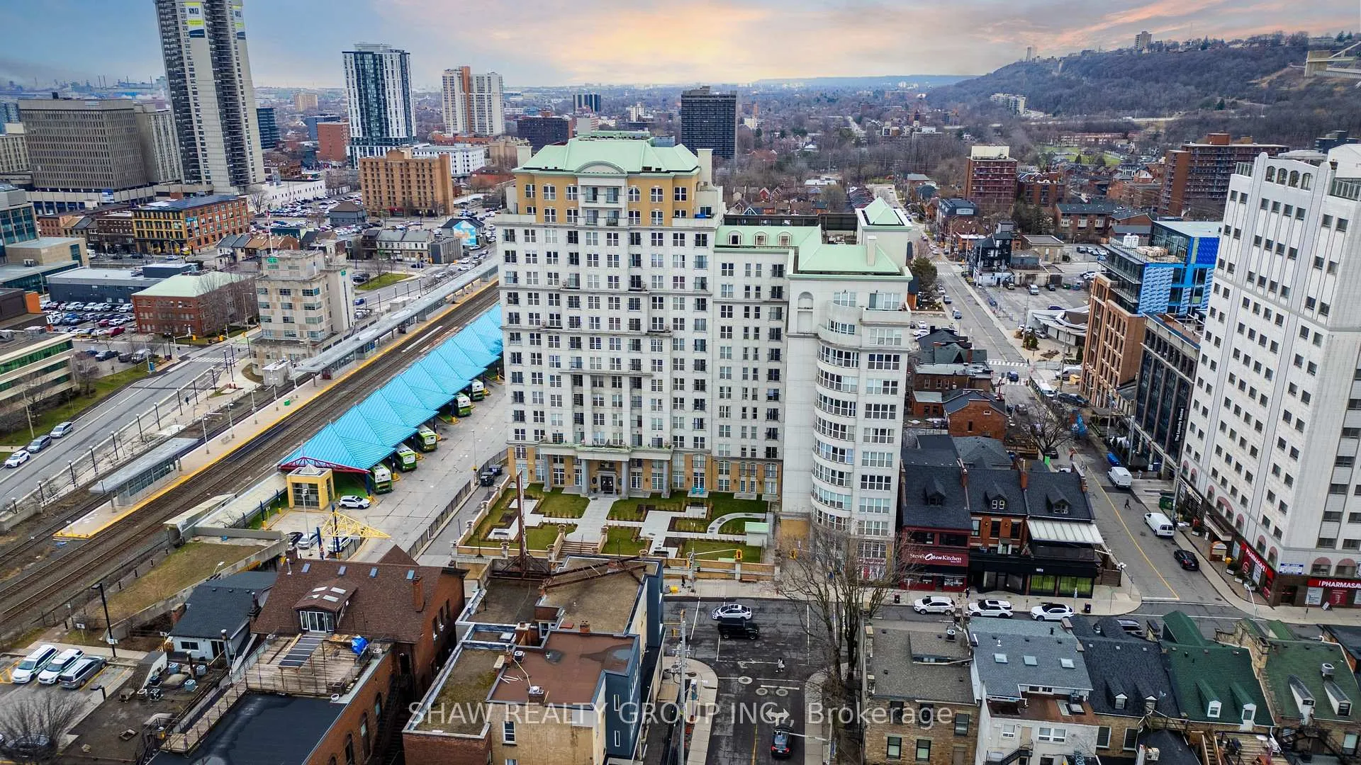 Photo 3 of Unit 307, 135 James Street, Hamilton, Corktown — HOMEH