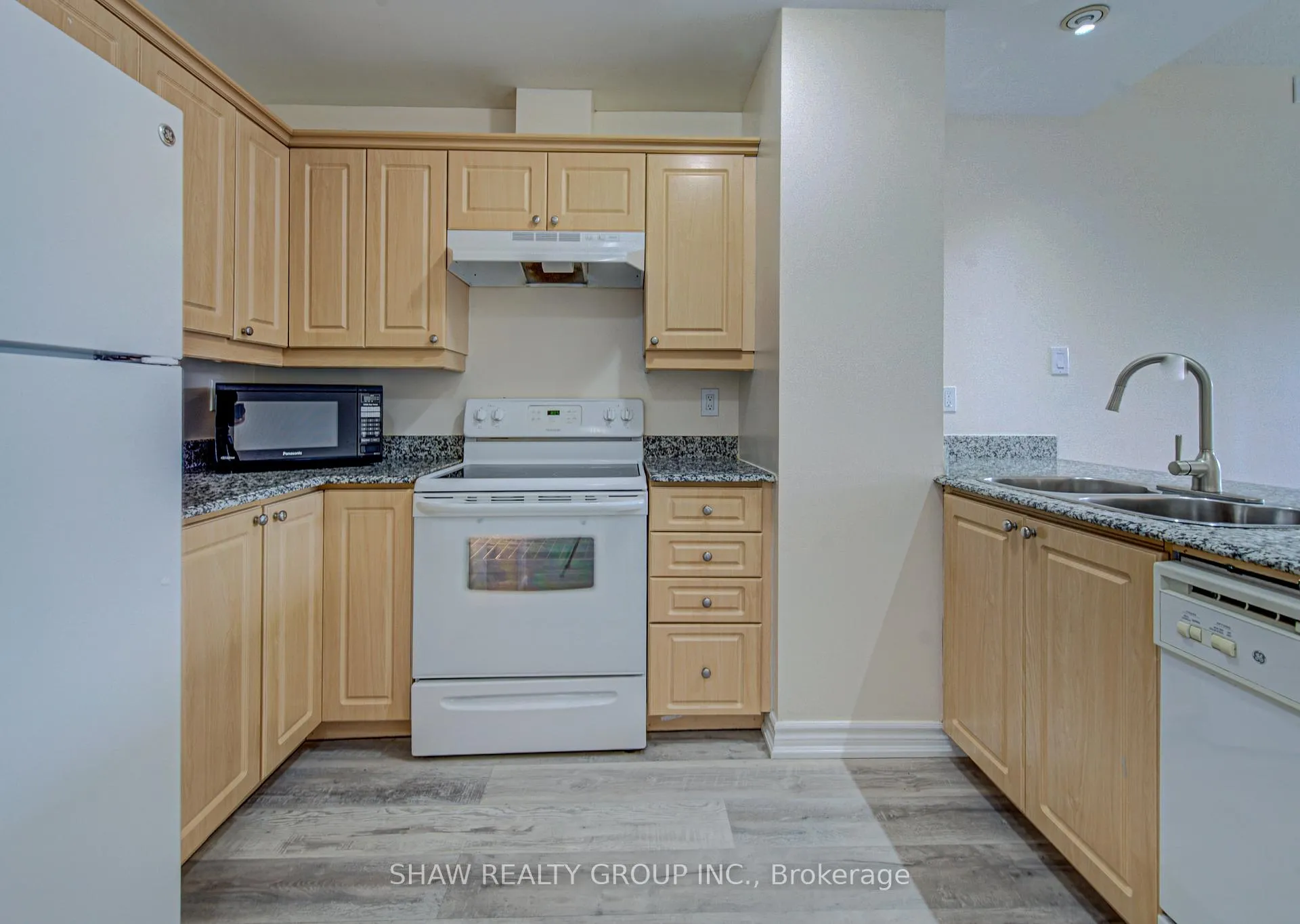 Photo 12 of Unit 307, 135 James Street, Hamilton, Corktown — HOMEH