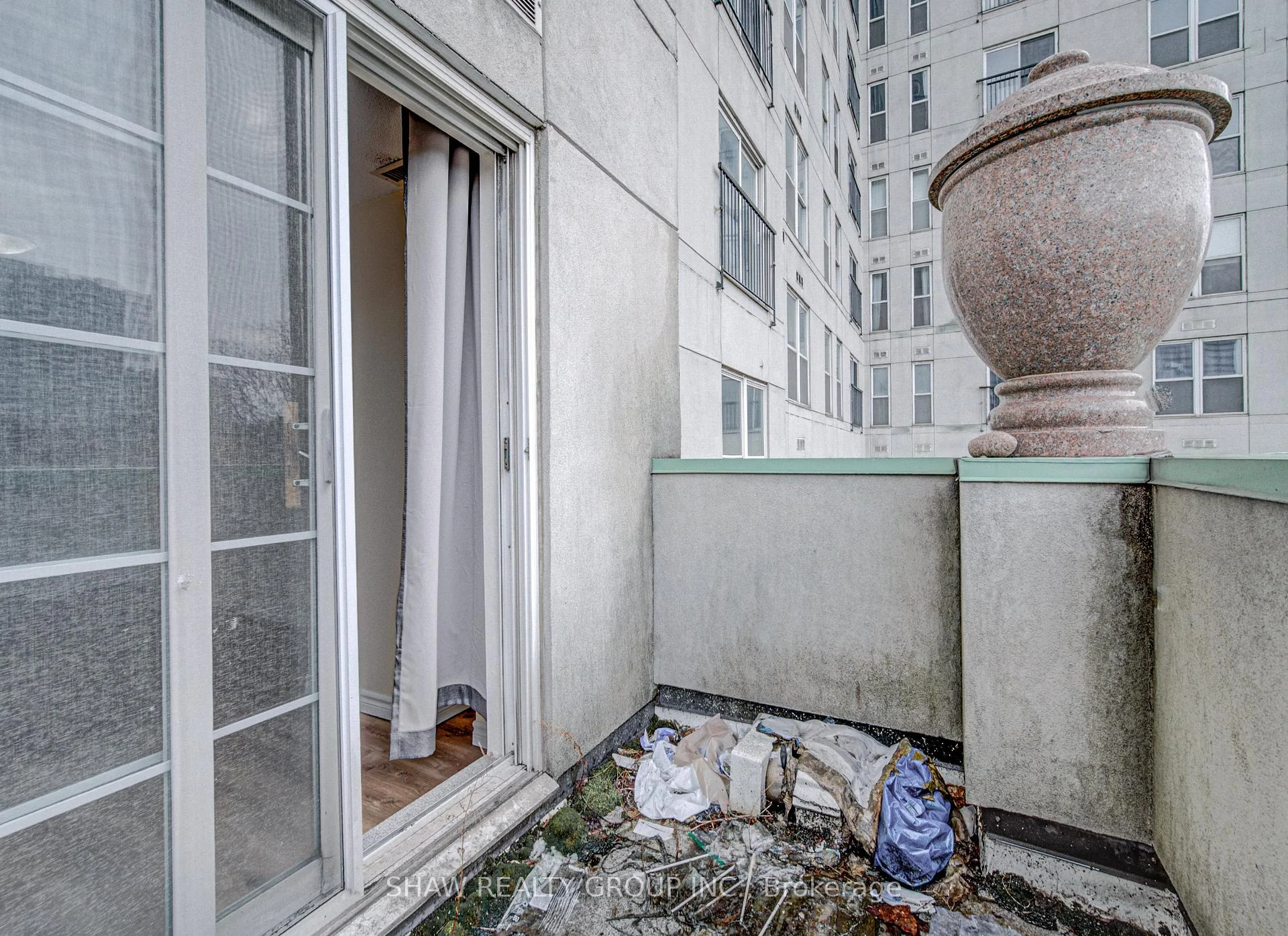 Photo 51 of Unit 307, 135 James Street, Hamilton, Corktown — HOMEH