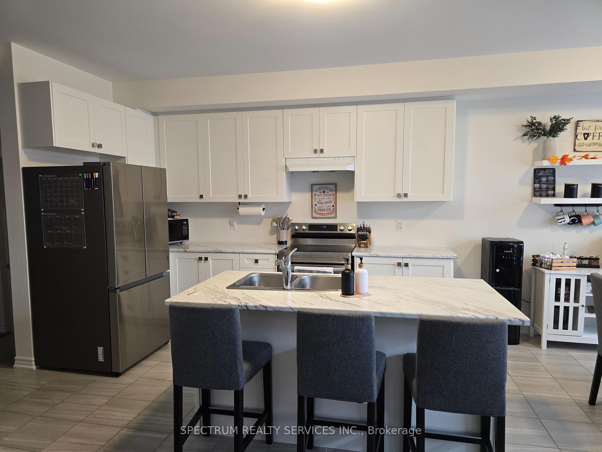 Photo 19 of 2233 Grainger Loop, Innisfil, Alcona — HOMEH