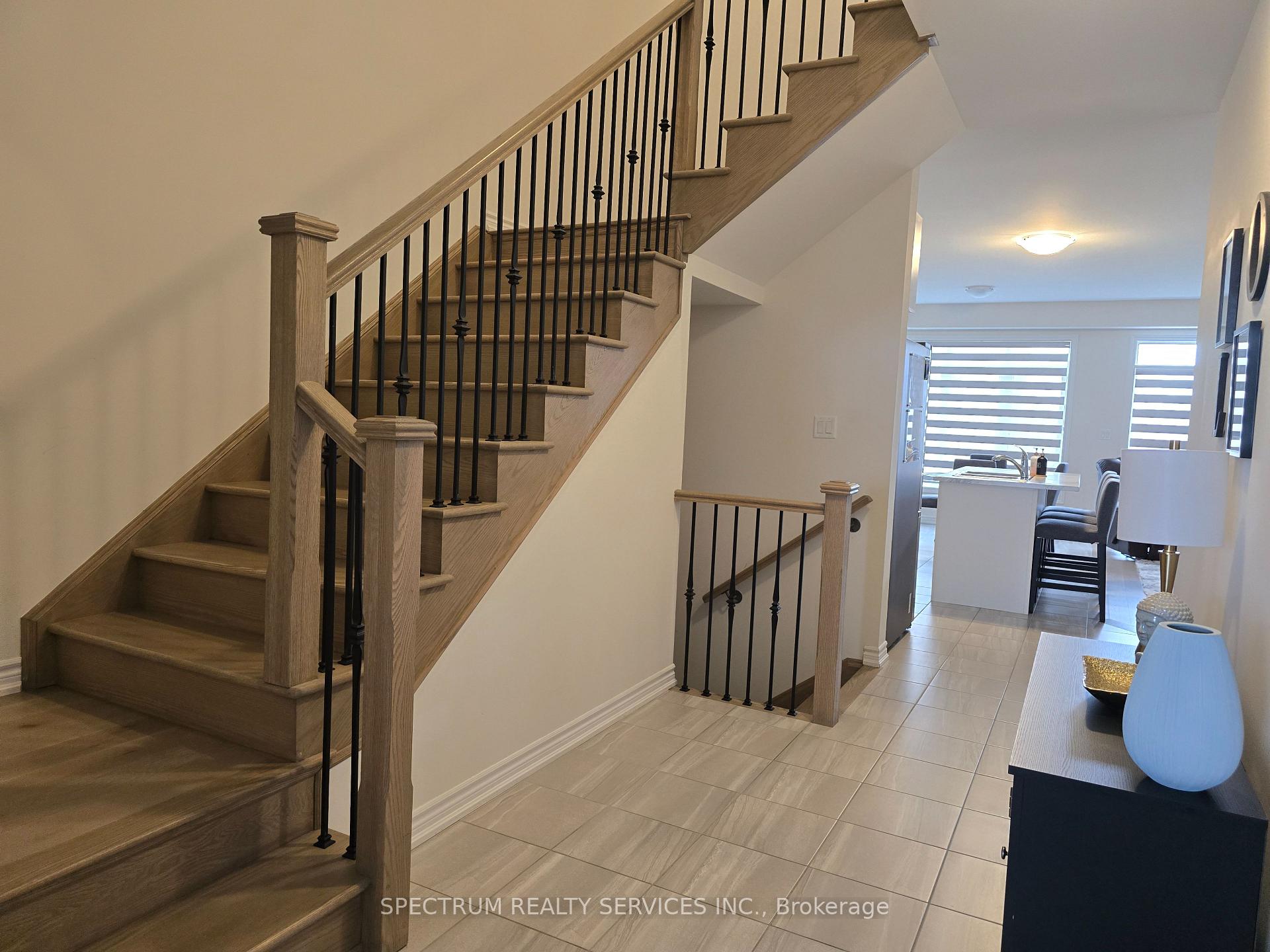 Photo 22 of 2233 Grainger Loop, Innisfil, Alcona — HOMEH