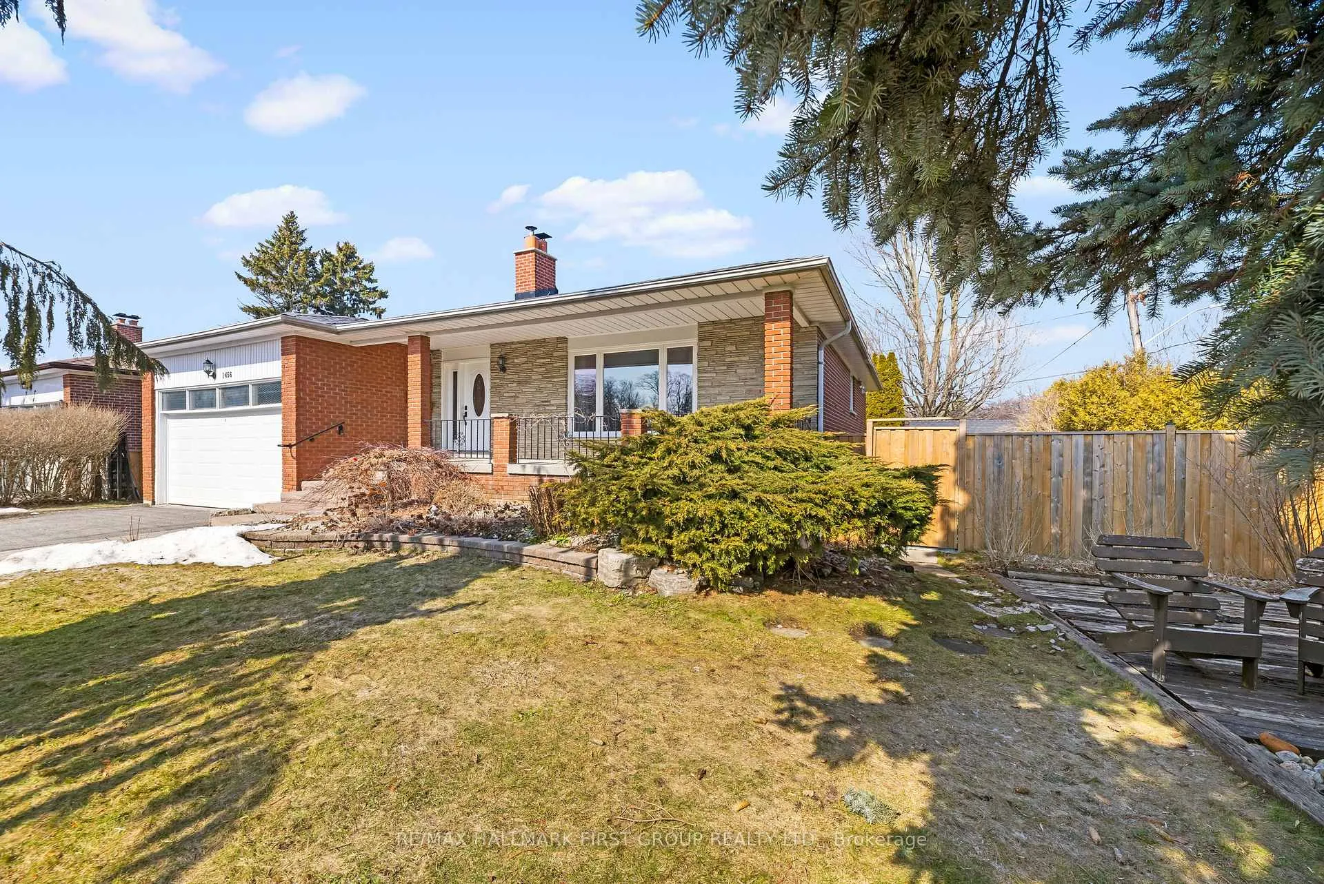 Photo 2 of 1456 Parkham Crescent, Pickering, Bay Ridges — HOMEH