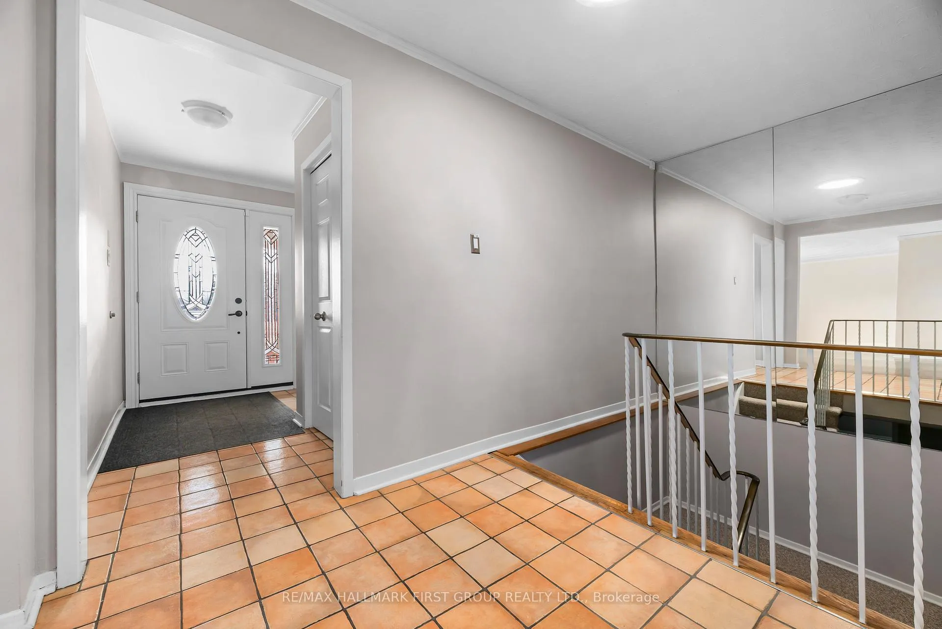 Photo 4 of 1456 Parkham Crescent, Pickering, Bay Ridges — HOMEH