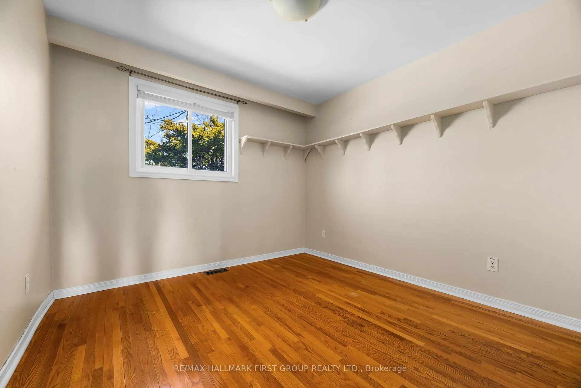 Photo 16 of 1456 Parkham Crescent, Pickering, Bay Ridges — HOMEH