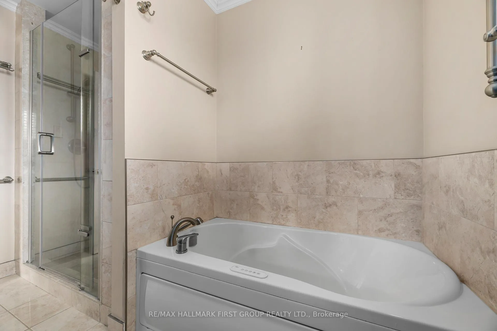 Photo 19 of 1456 Parkham Crescent, Pickering, Bay Ridges — HOMEH