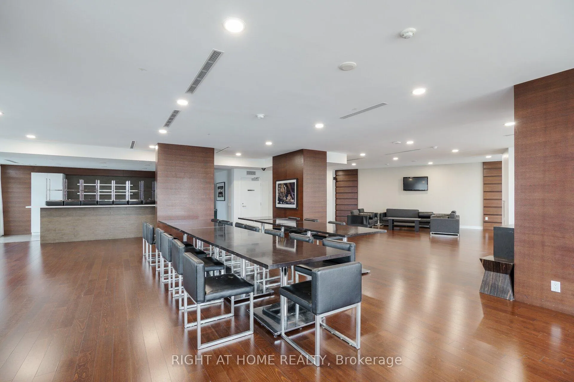 Photo 37 of Unit S320, 112 George Street, Toronto, Moss Park — HOMEH