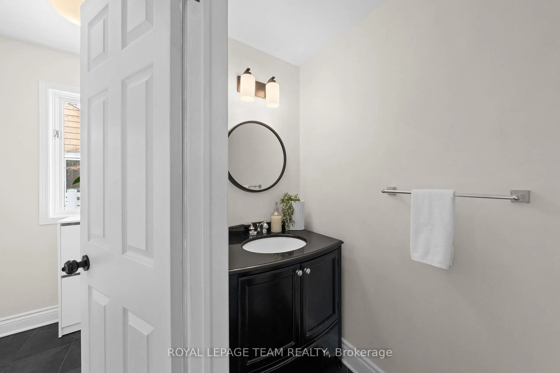 Photo 20 of 229 Walden Drive, Ottawa, Kanata - Kanata Lakes/Heritage Hills — HOMEH