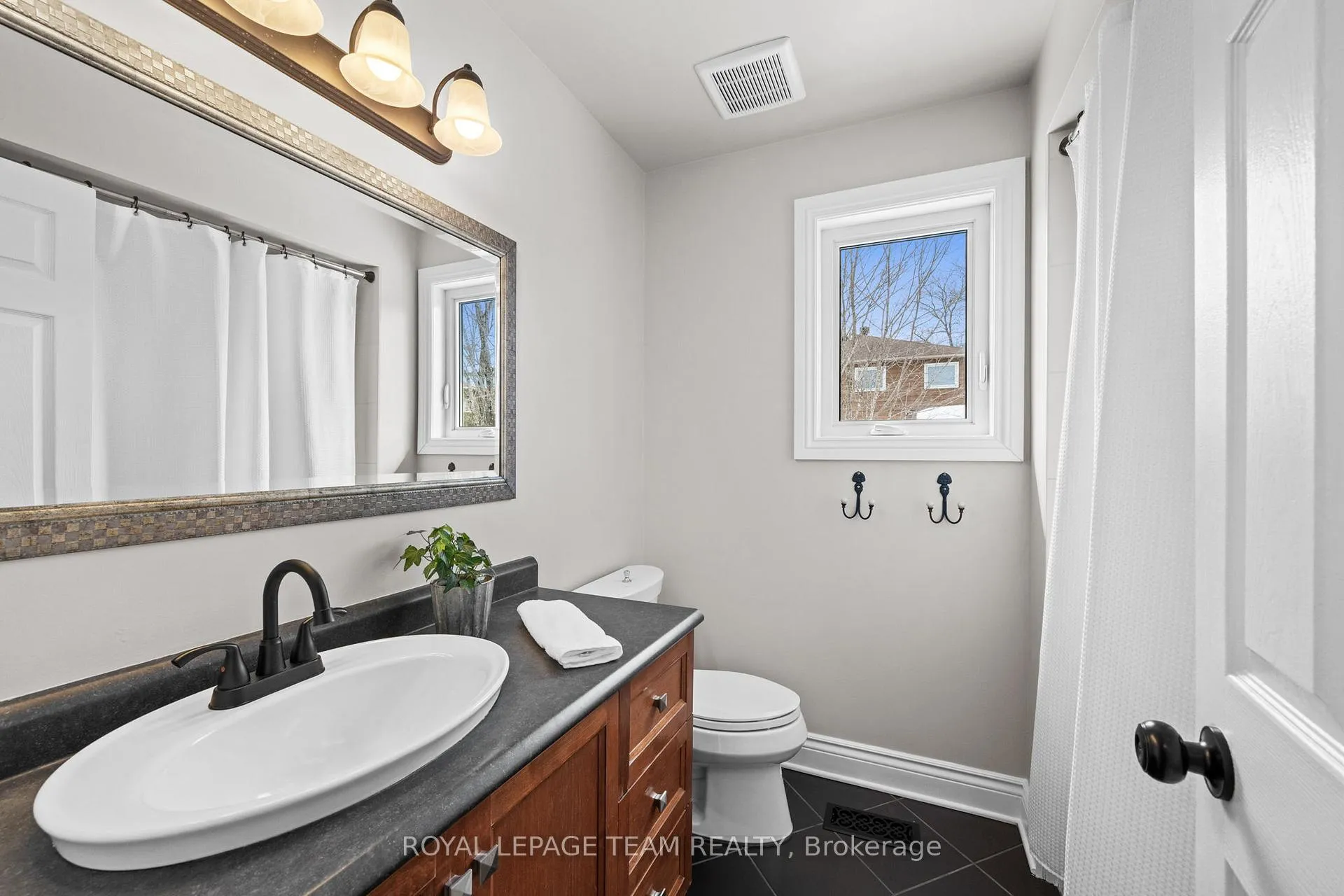 Photo 31 of 229 Walden Drive, Ottawa, Kanata - Kanata Lakes/Heritage Hills — HOMEH