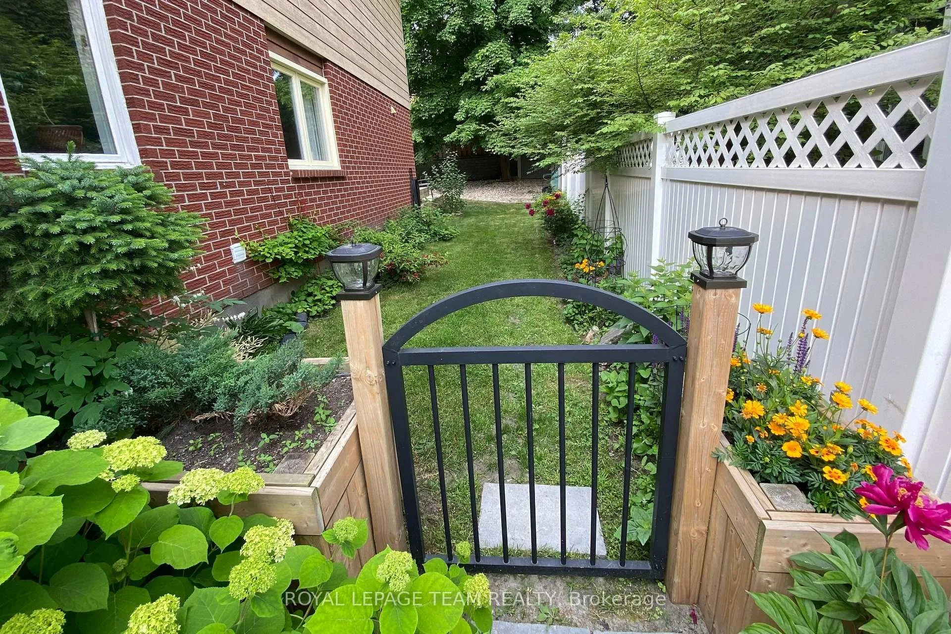 Photo 43 of 229 Walden Drive, Ottawa, Kanata - Kanata Lakes/Heritage Hills — HOMEH